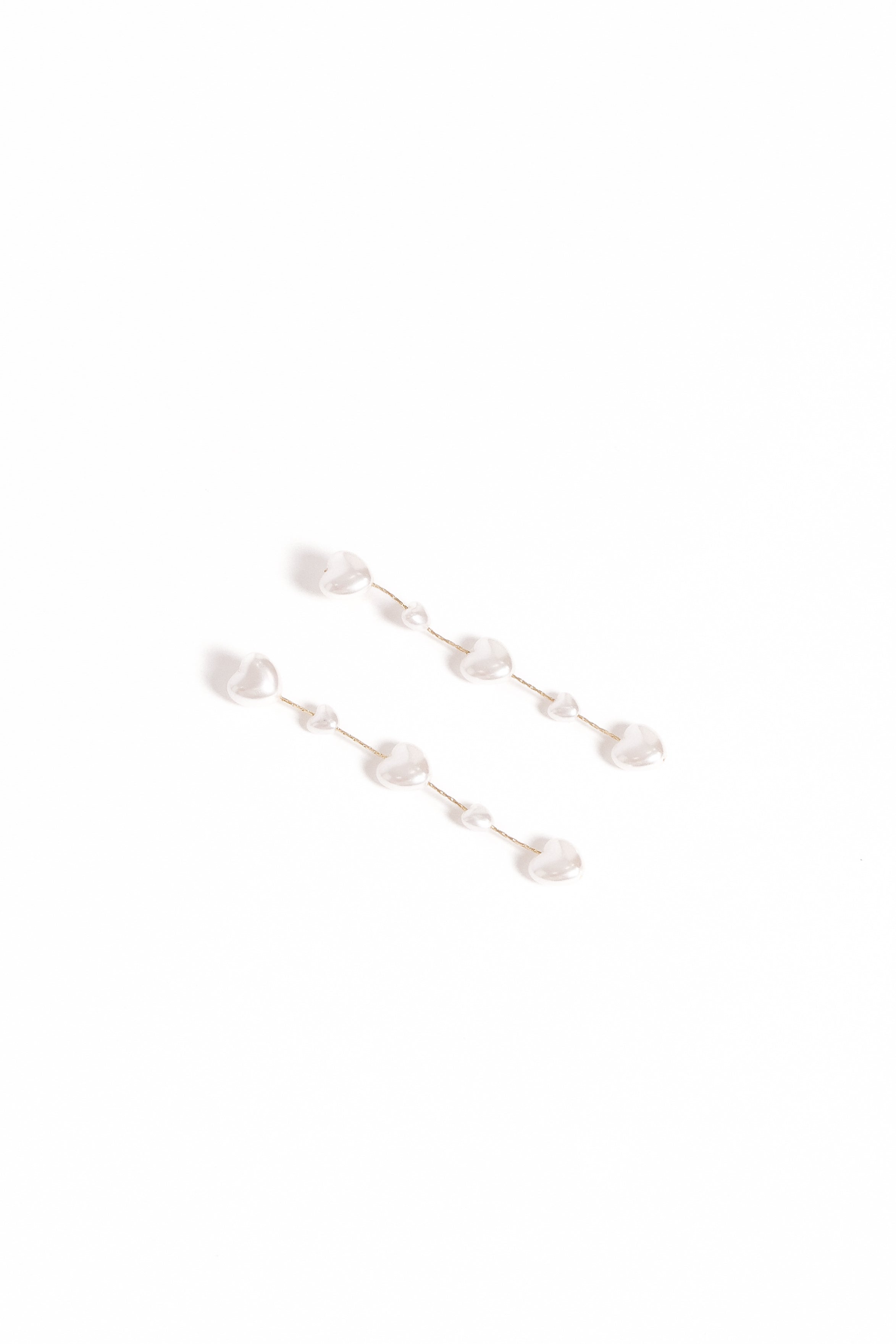 Lilianna Heart Earrings - Pearl