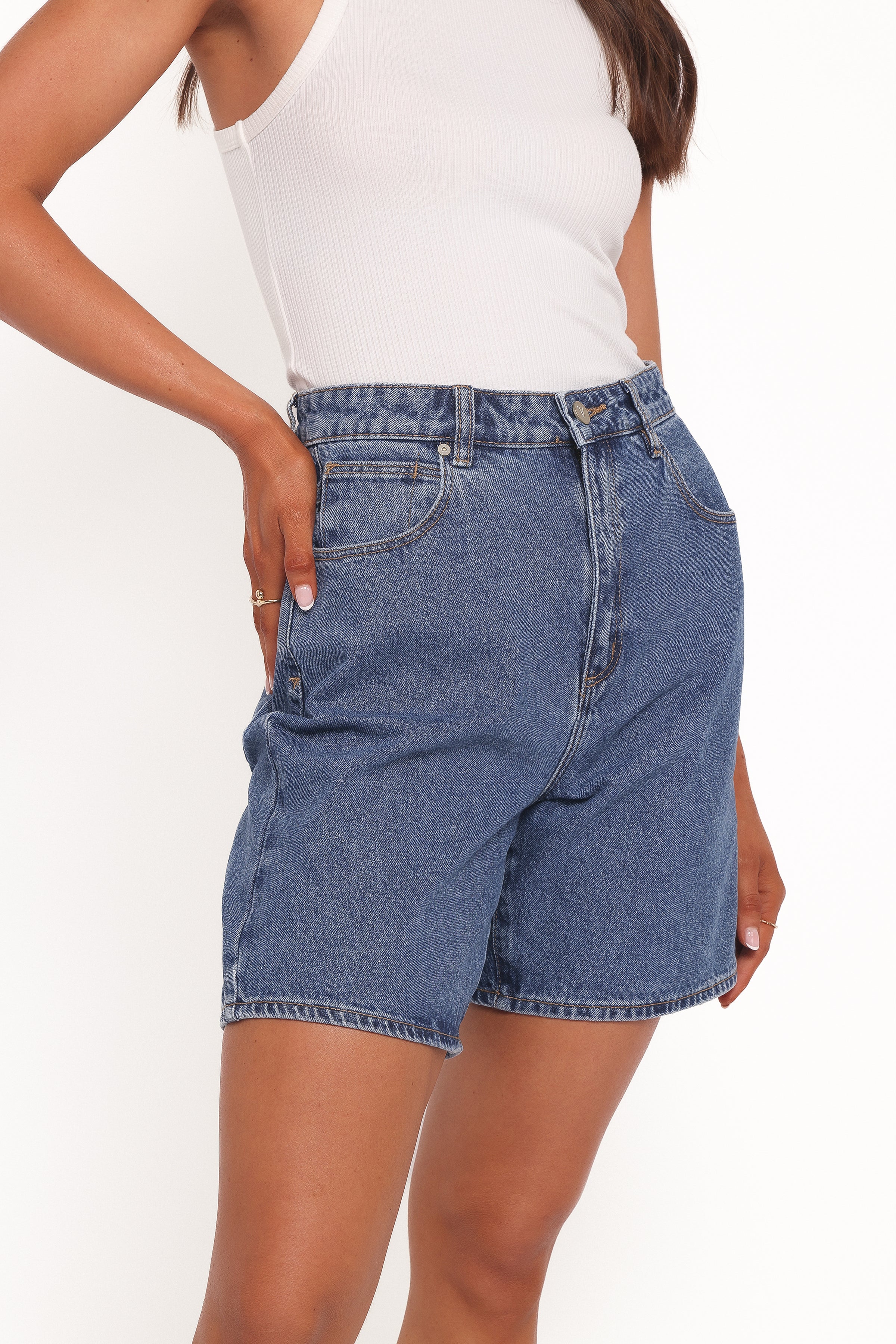 Abrand Carrie Shorts - Bella