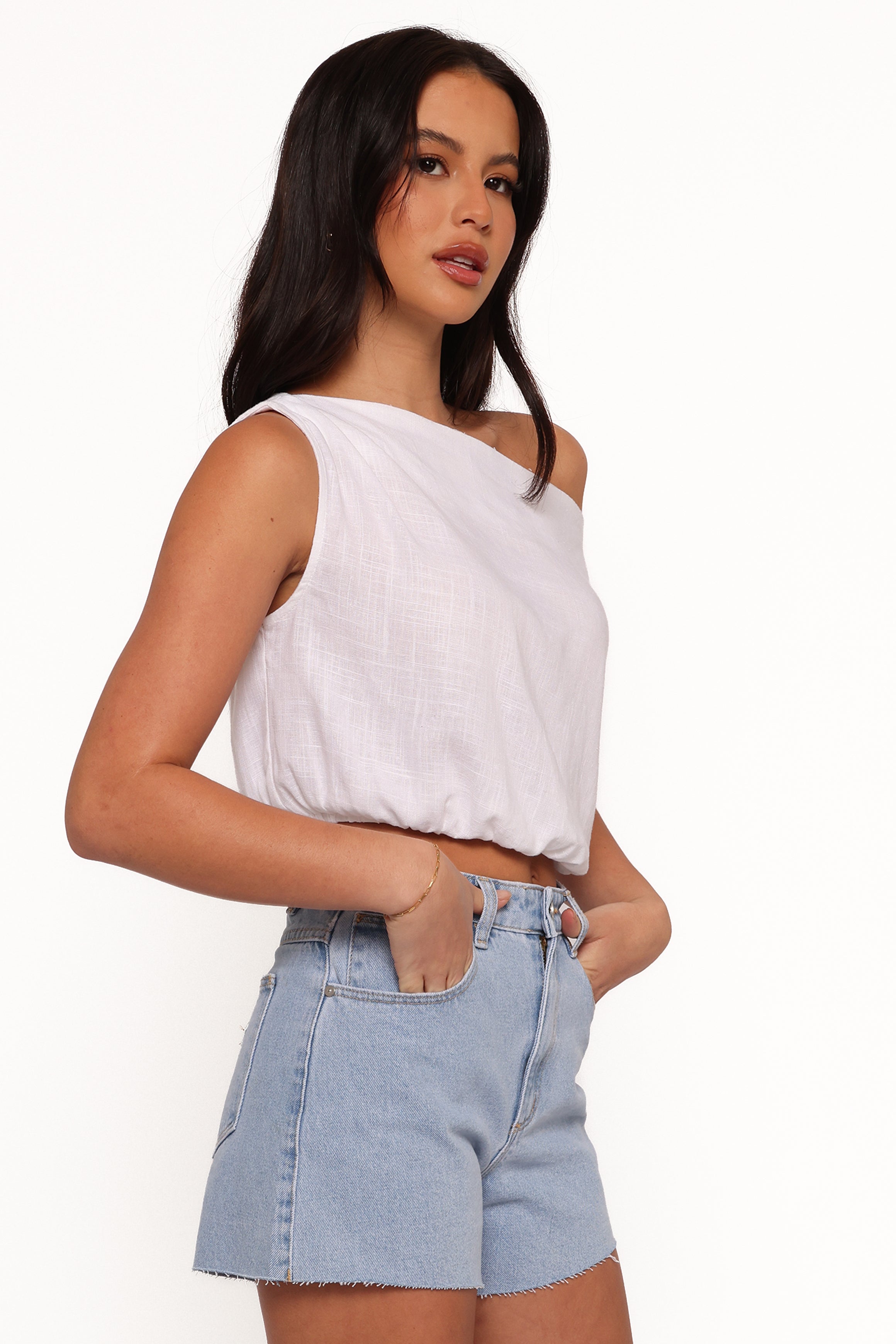 Abrand Venice Shorts - Kendall