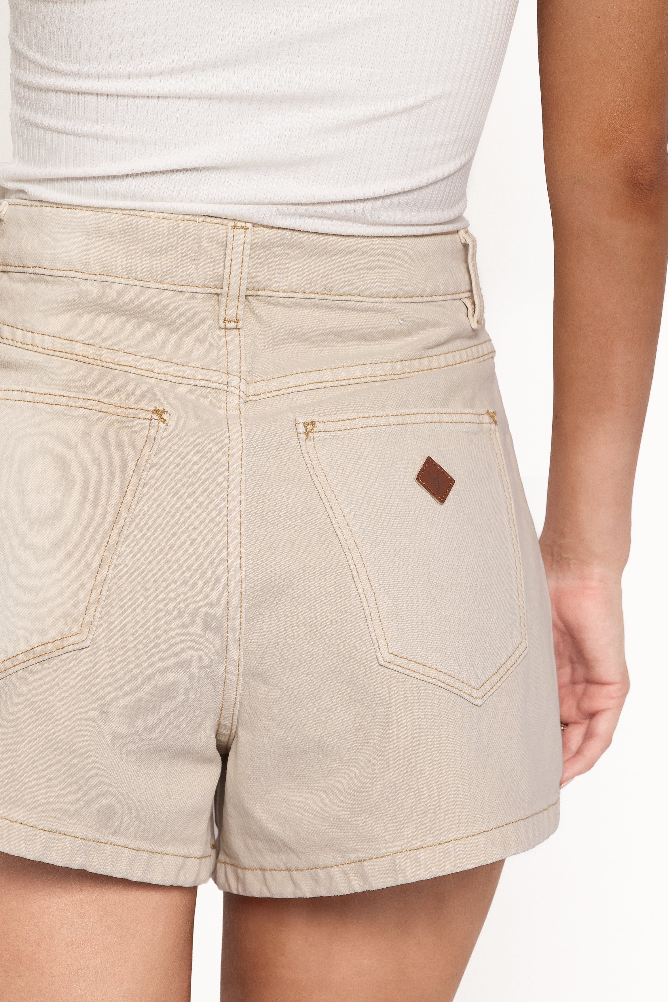 Abrand Venice Shorts - Tofu
