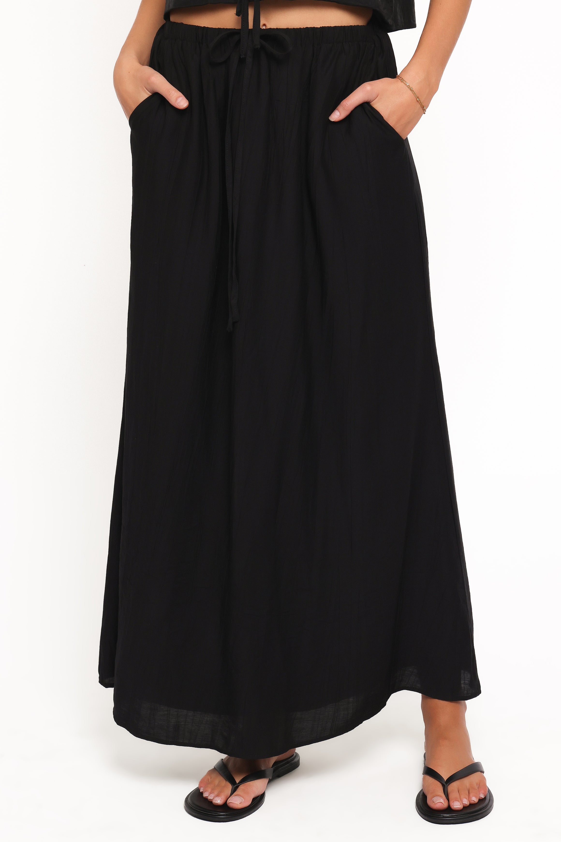 Captie Skirt Set - Black