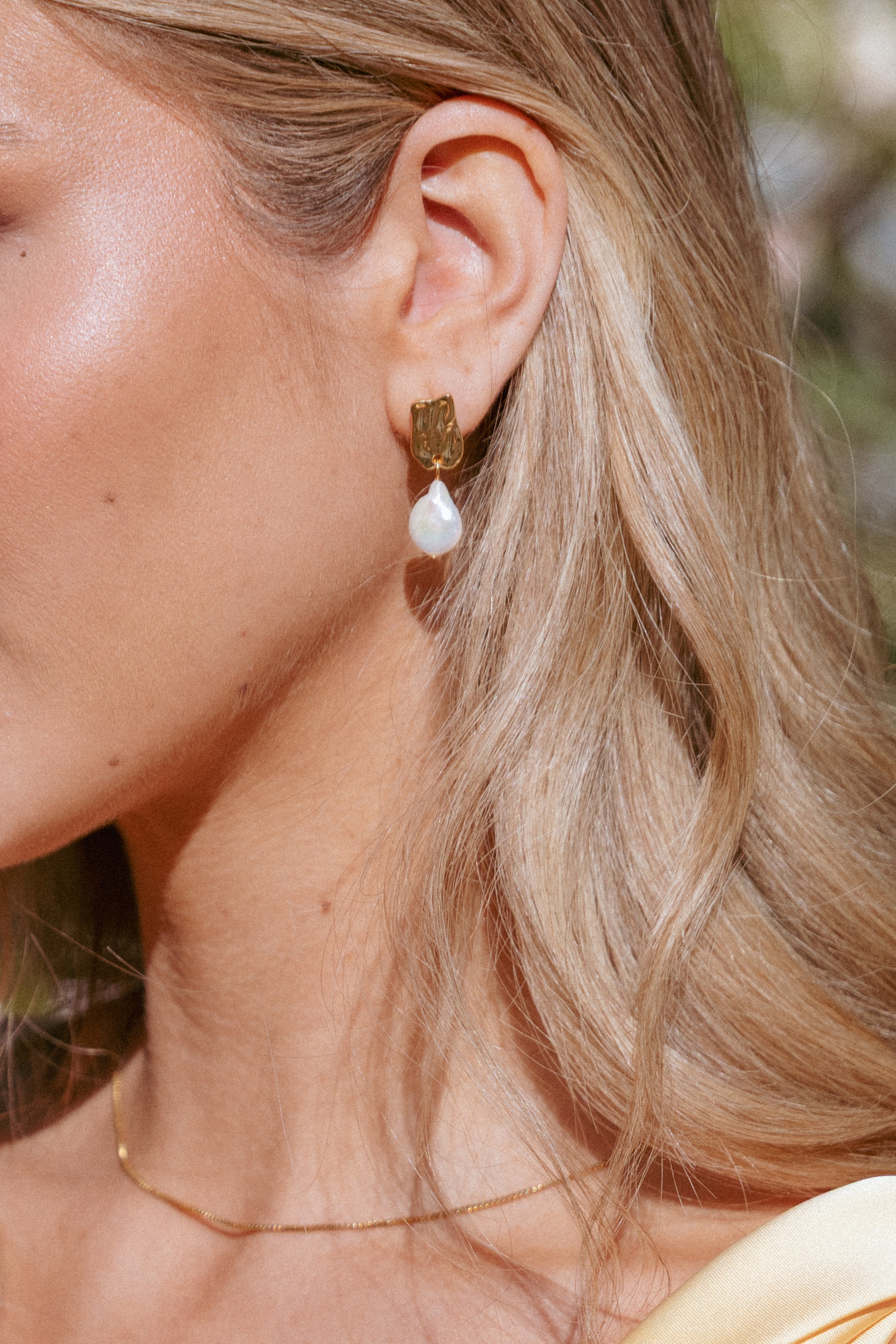 Micaela Pearl Earrings - Gold