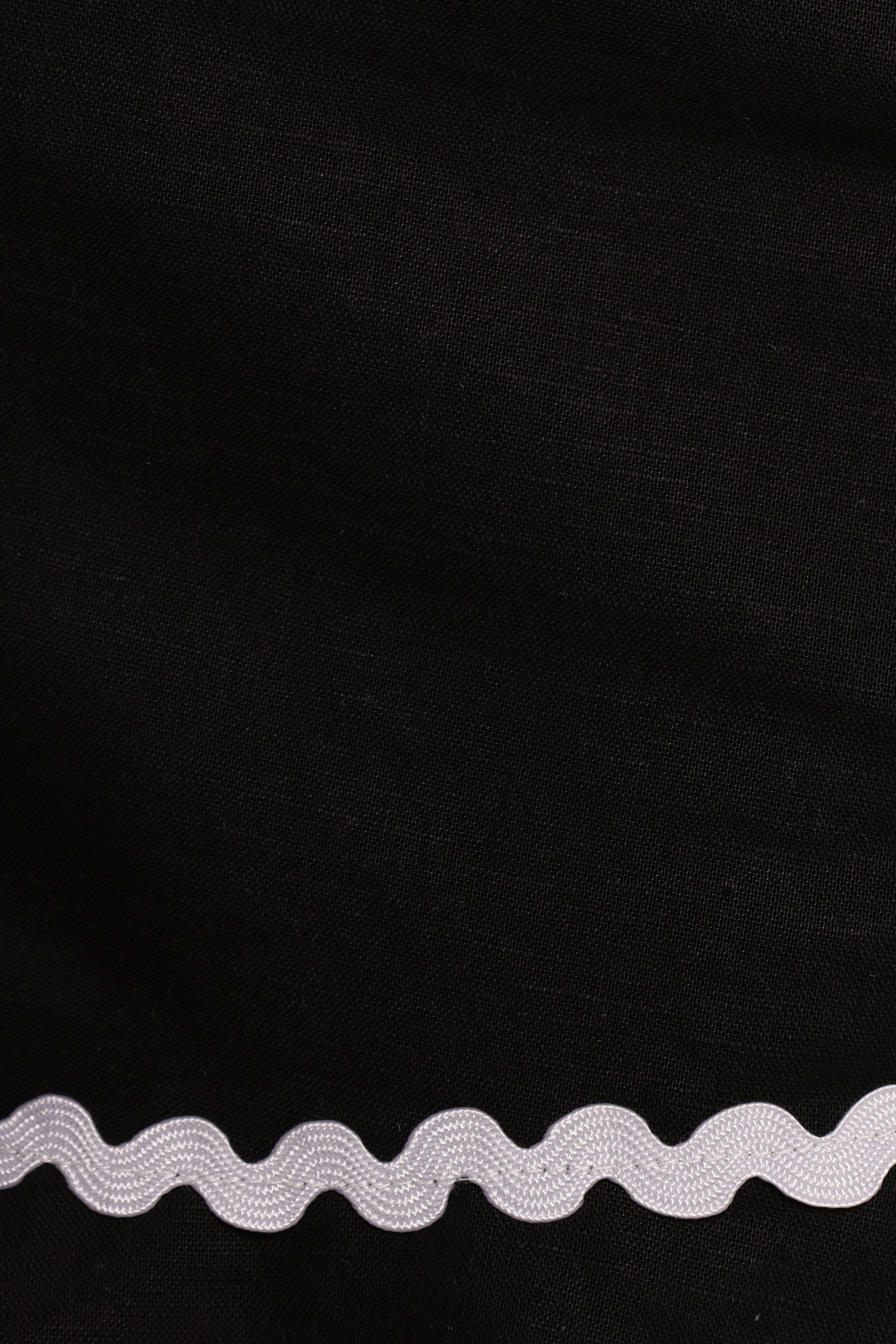 Sloane Short - Black White