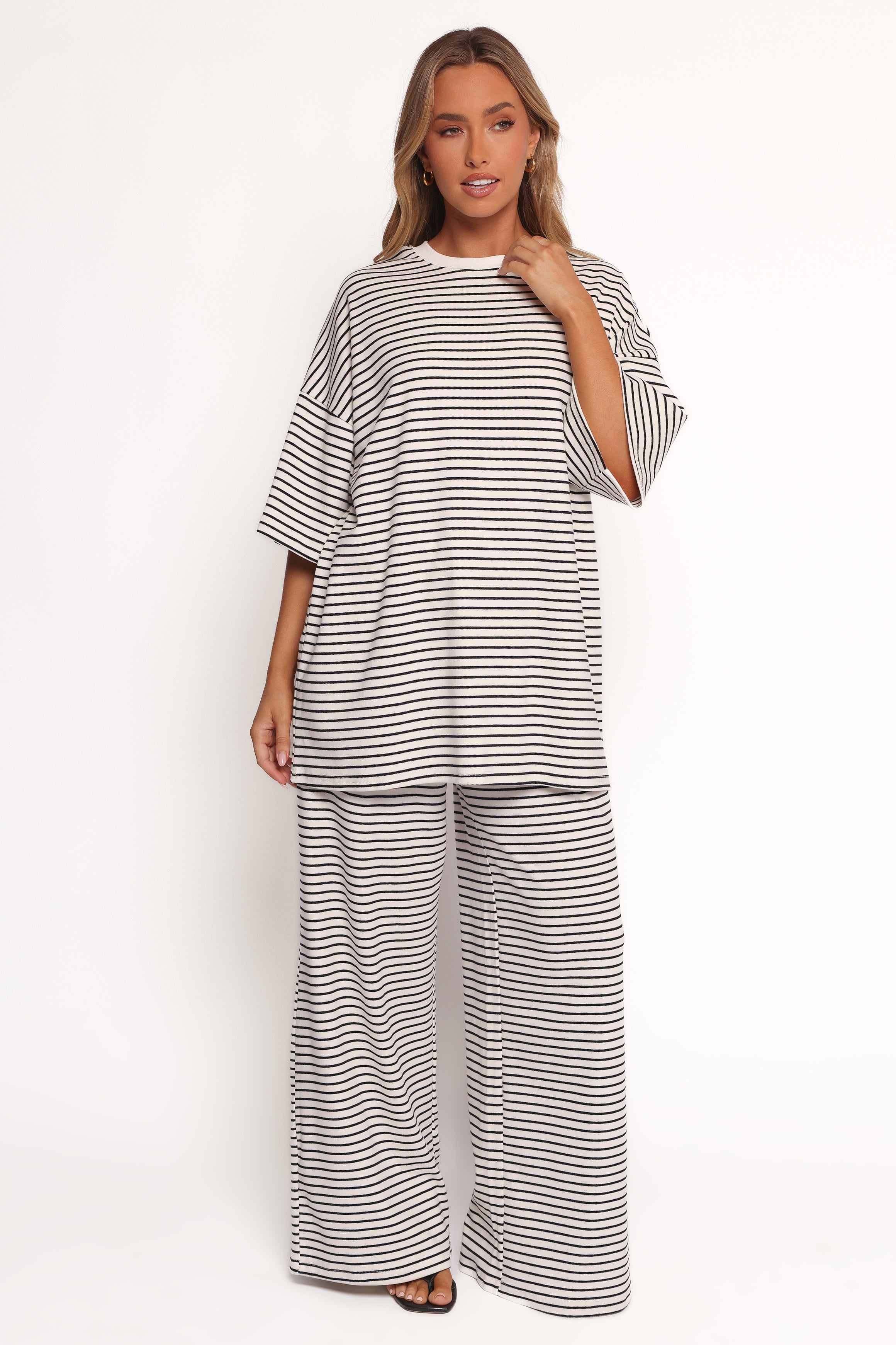 Wilda Oversized Tee - White Black Stripe