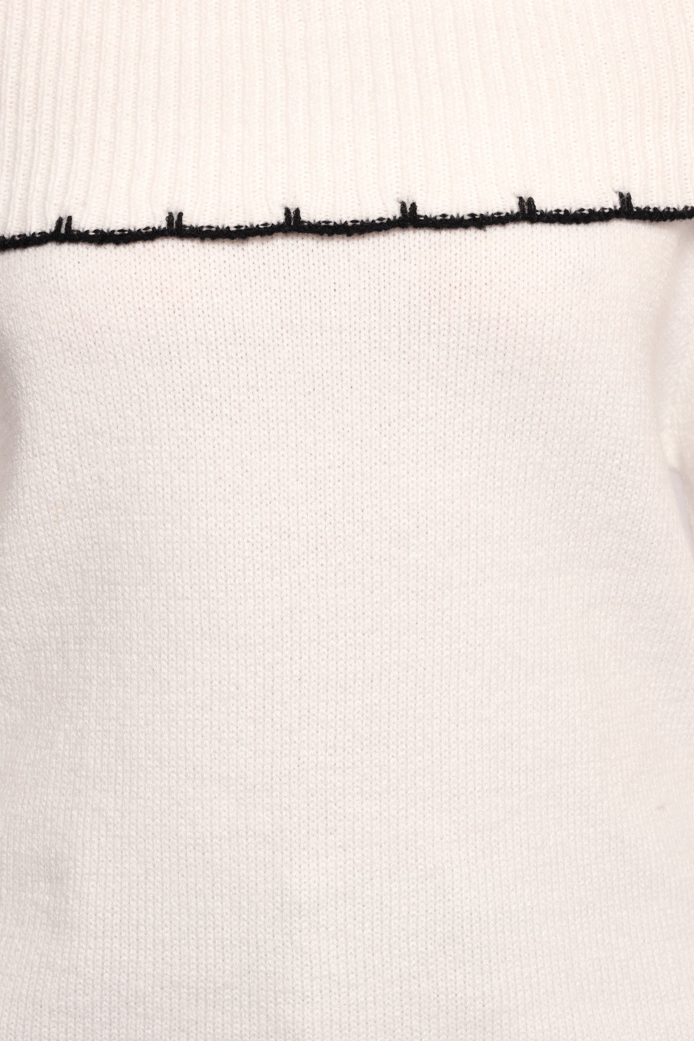 Yoana Off Shoulder Knit Sweater - White