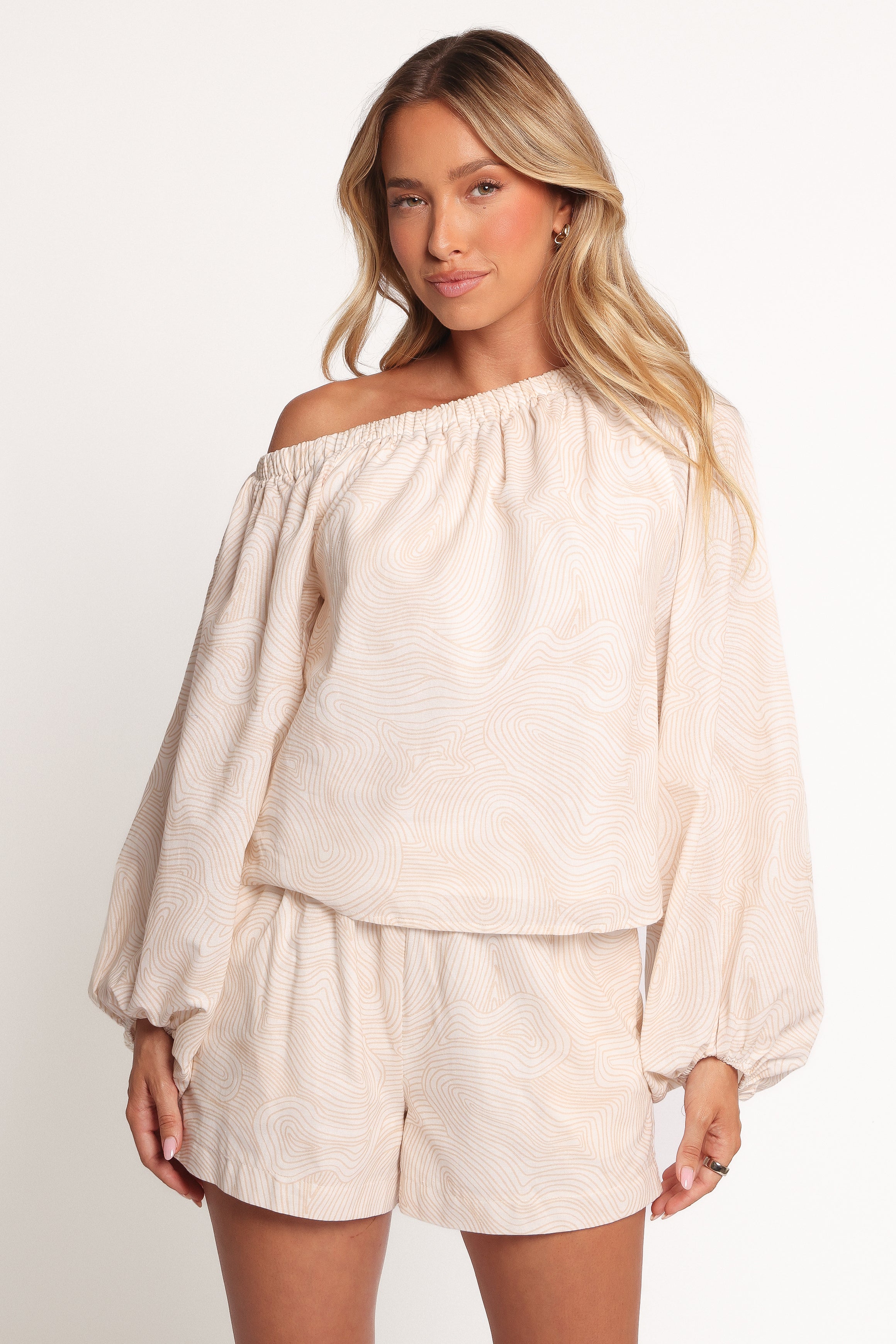 Zion Off Shoulder Long Sleeve Top - Tan Swirl