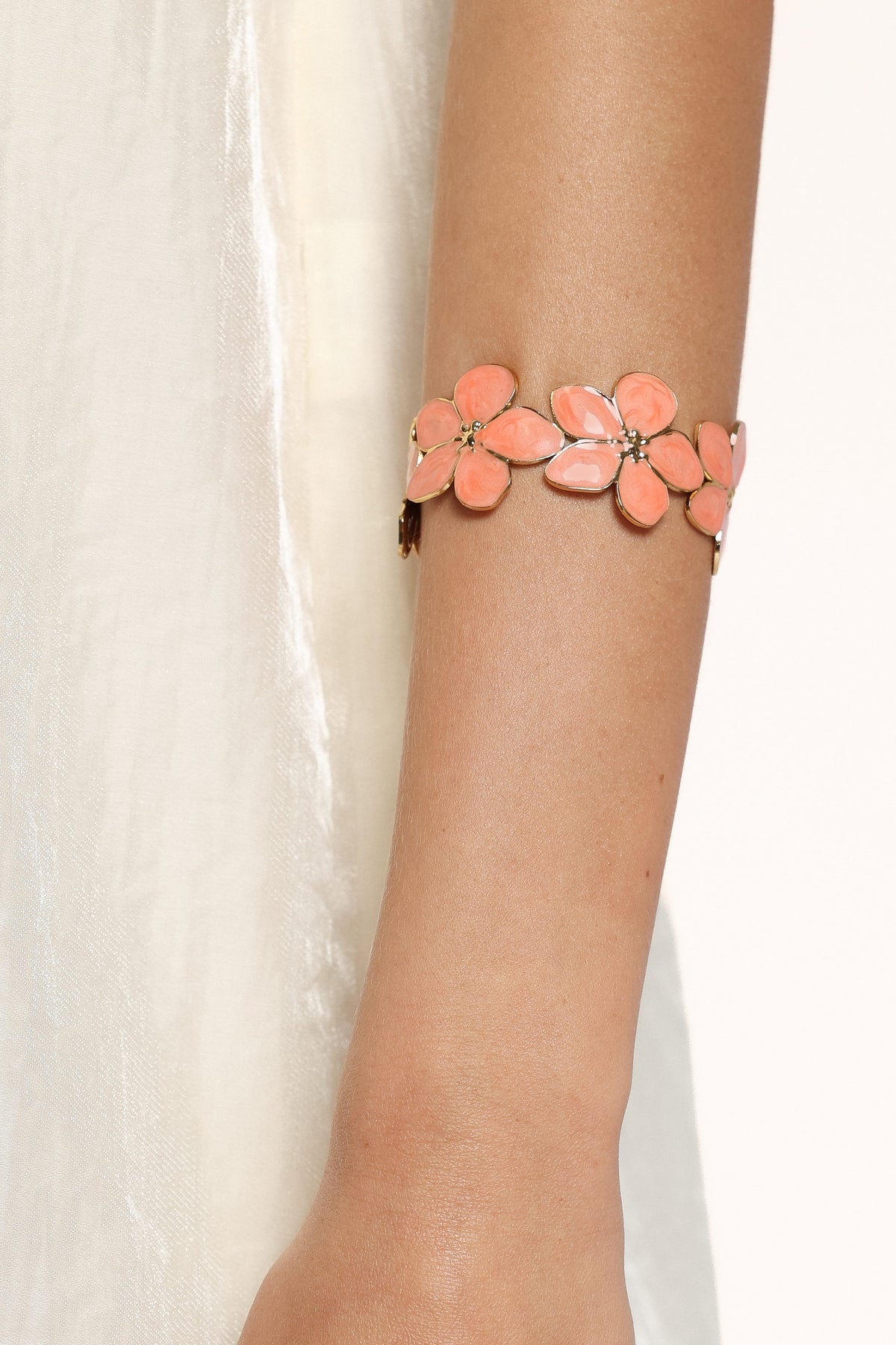 ACCESSORIES Amanda Flower Bangle Cuff - Coral Pink