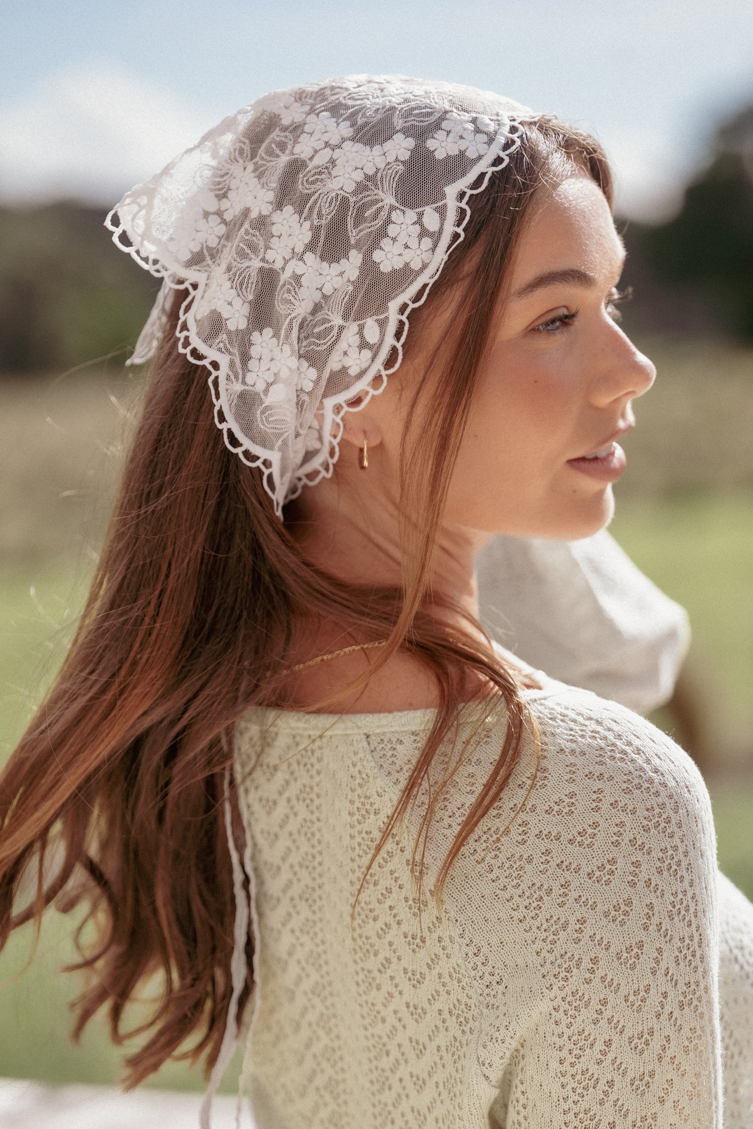 ACCESSORIES Giselle Lace Head Scarf - White