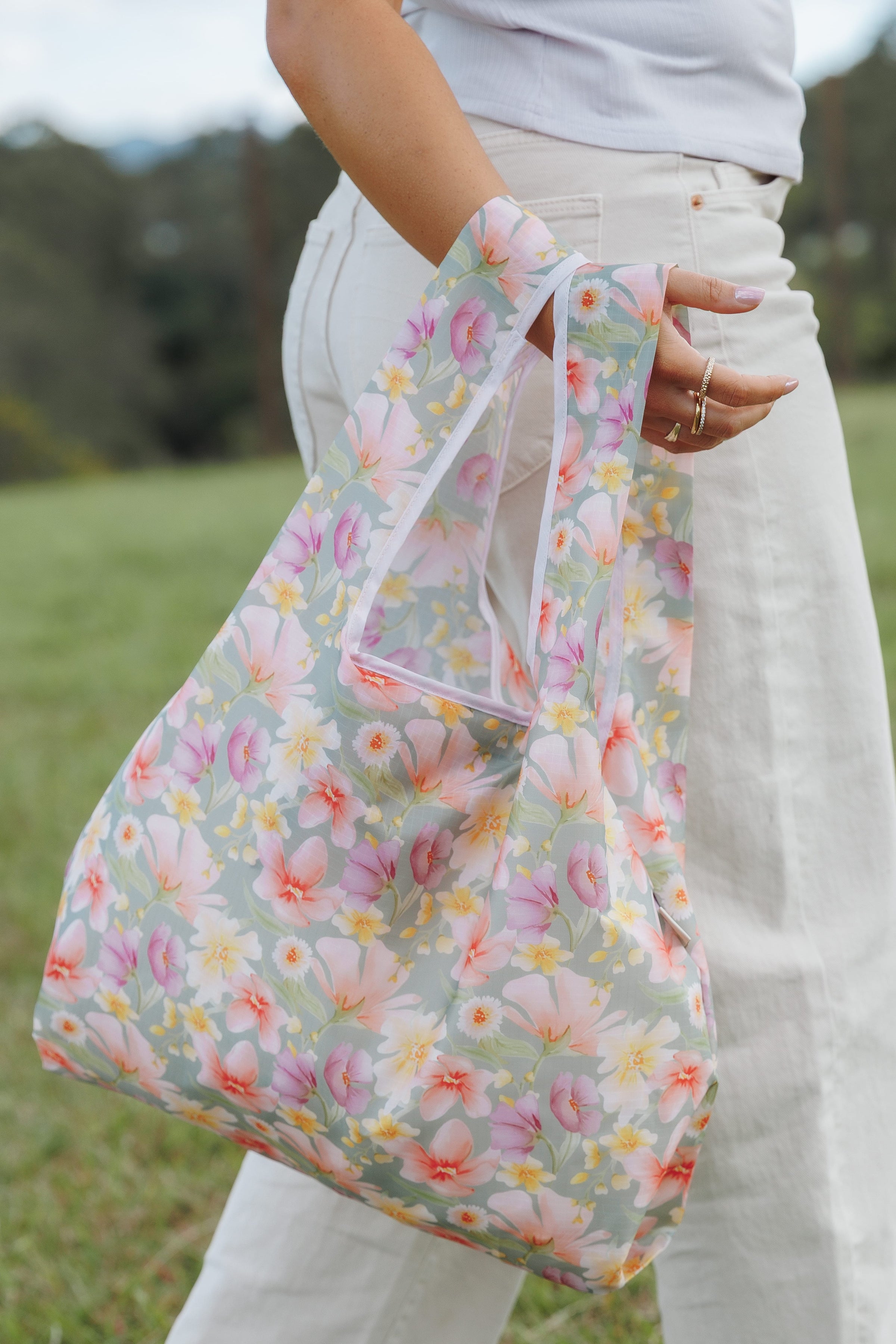 ACCESSORIES Reusable Shopping Bag - Sage Wildflowers
