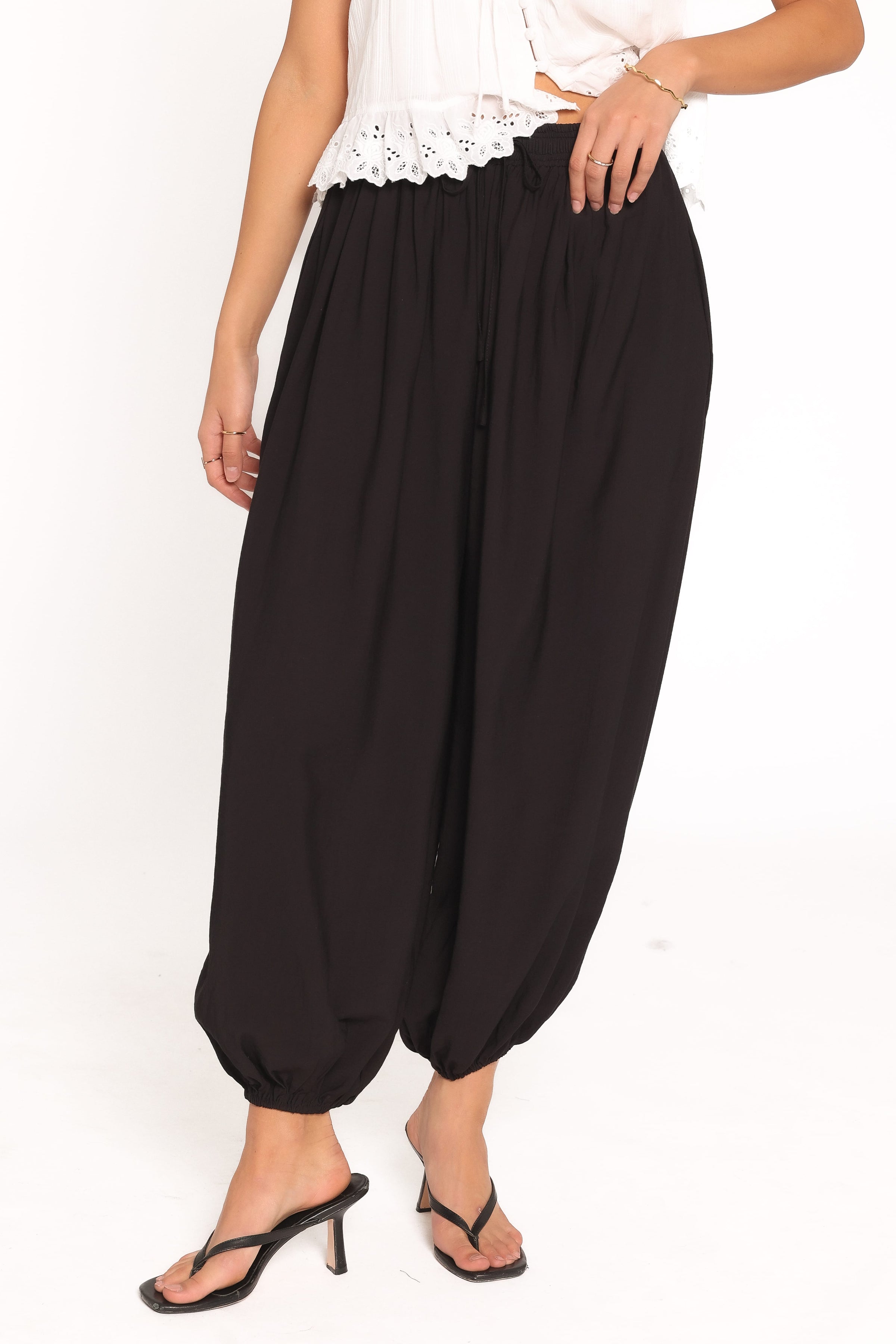 BOTTOMS Ayvah Balloon Hem Pants - Black