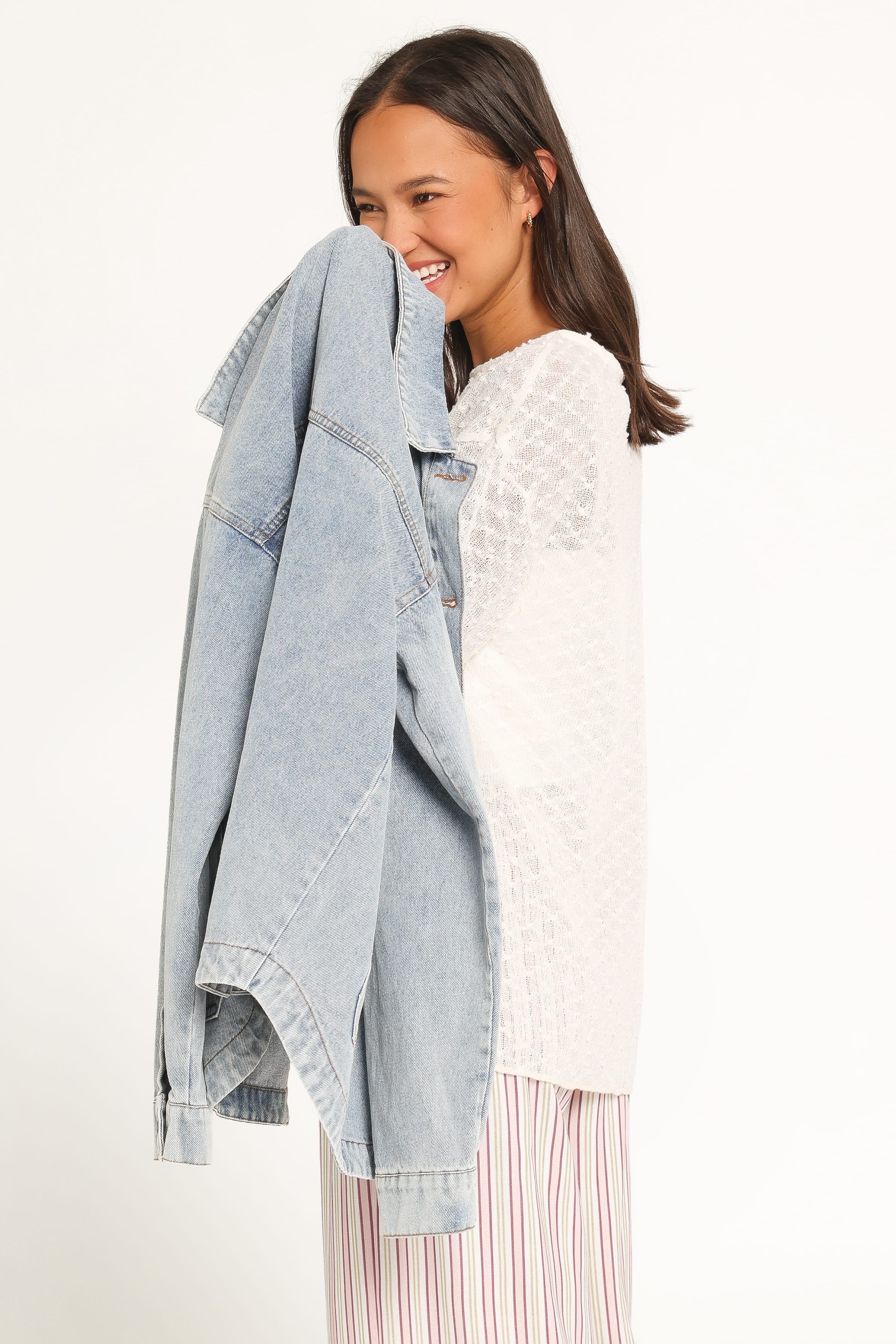 OUTERWEAR Delana Denim Jacket - Vintage Wash Blue