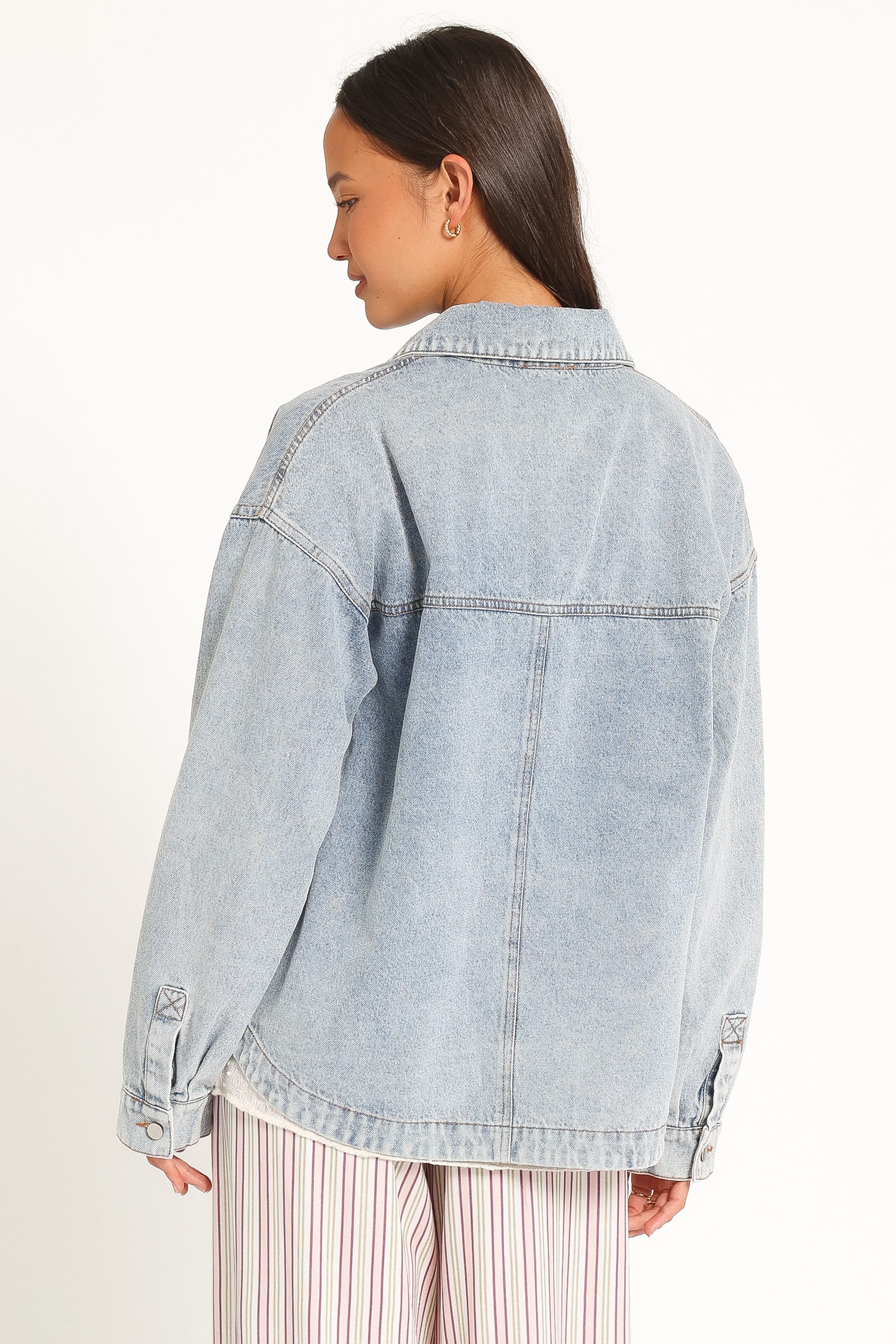 OUTERWEAR Delana Denim Jacket - Vintage Wash Blue