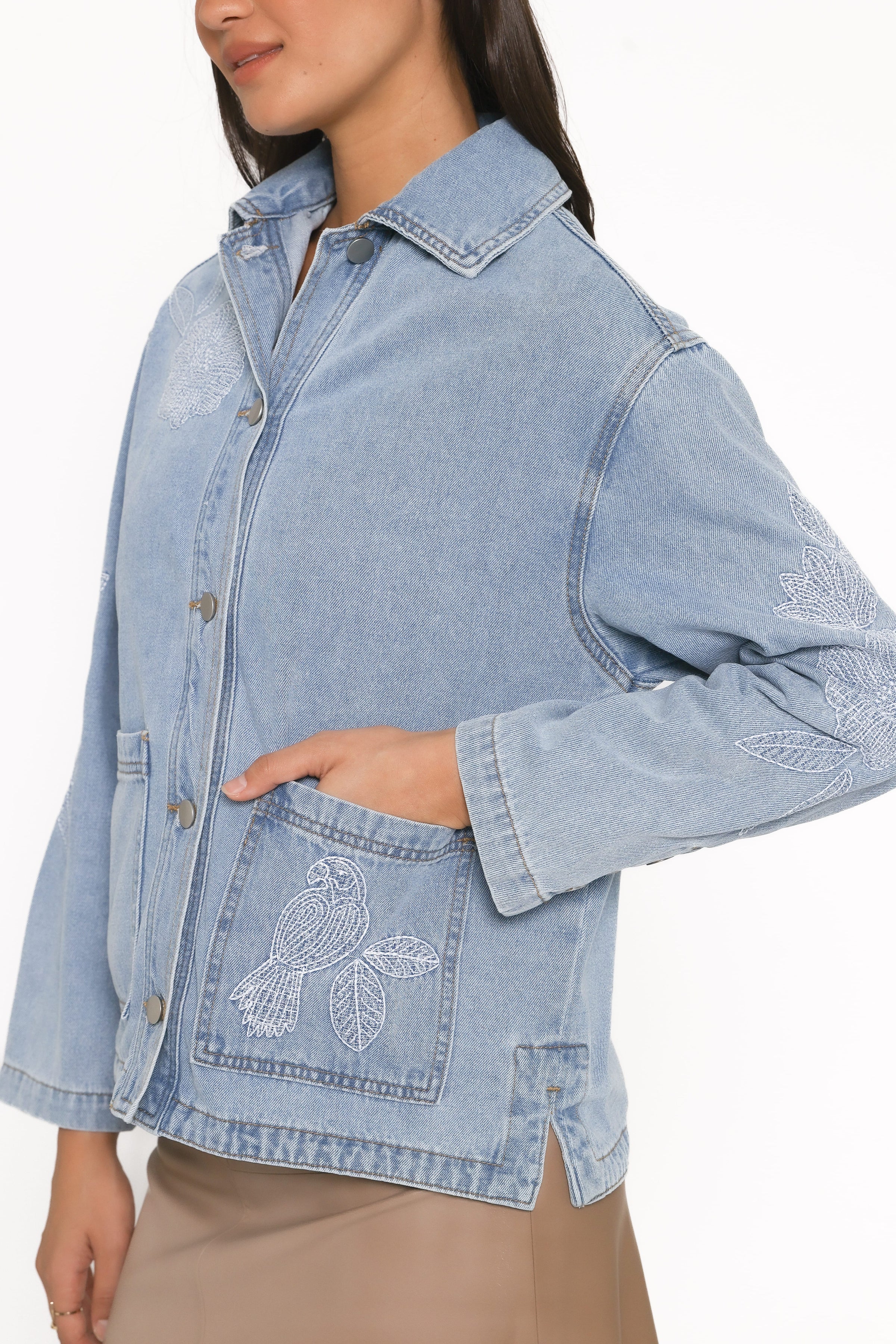 OUTERWEAR Mora Embroidered Denim Shacket - Light Wash