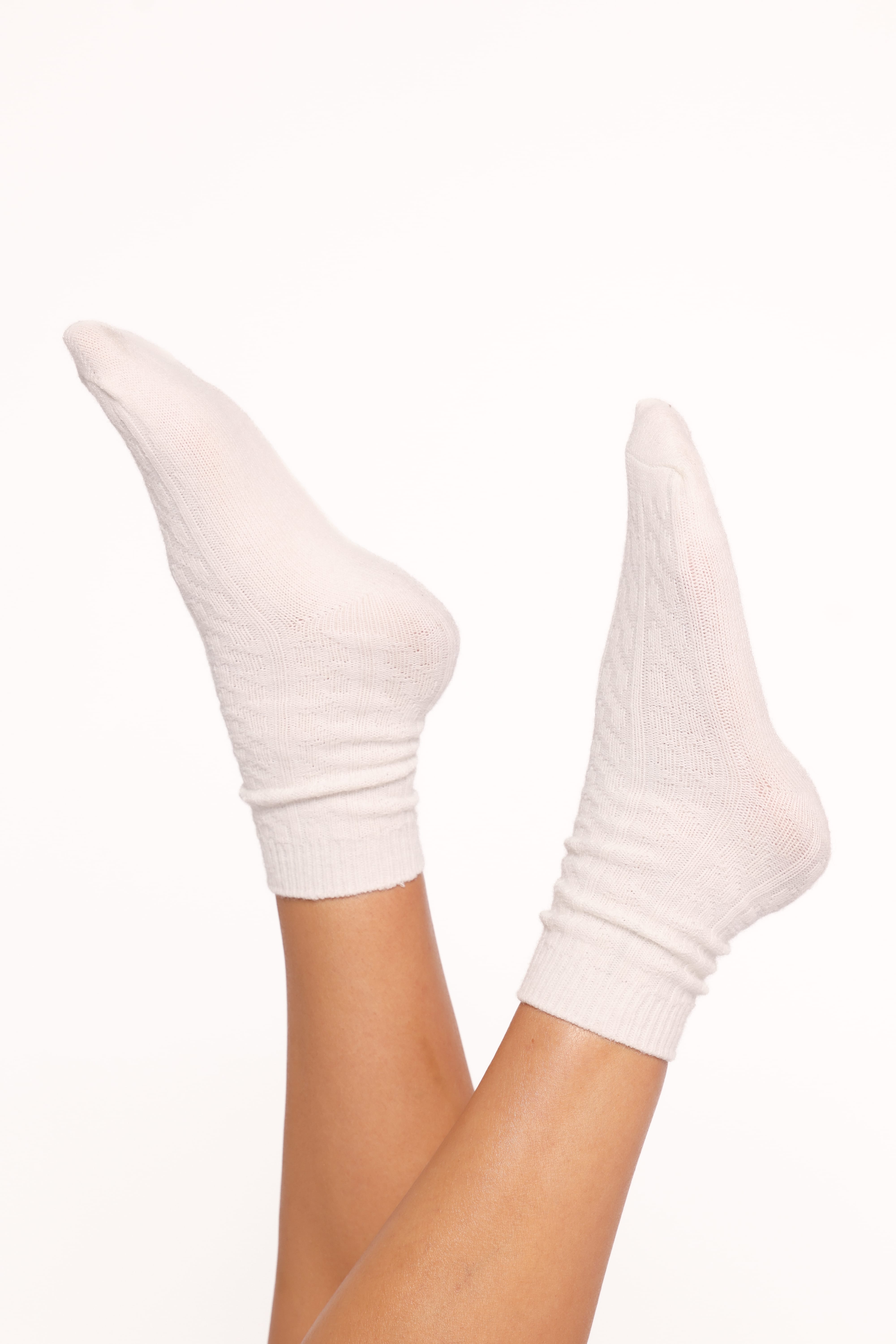 ACCESSORIES Airies Socks - White
