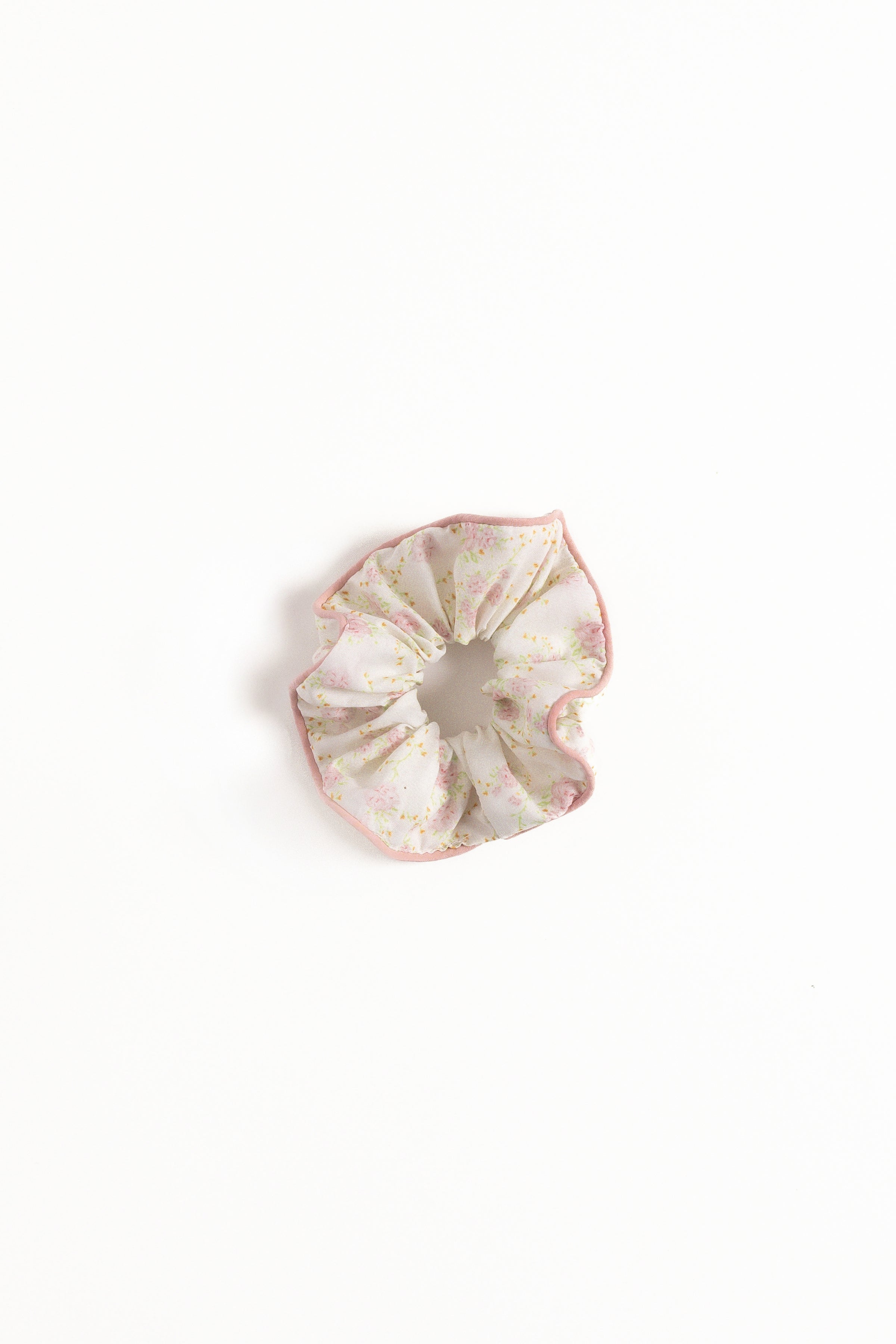 ACCESSORIES Amira Scrunchie - Pink Floral