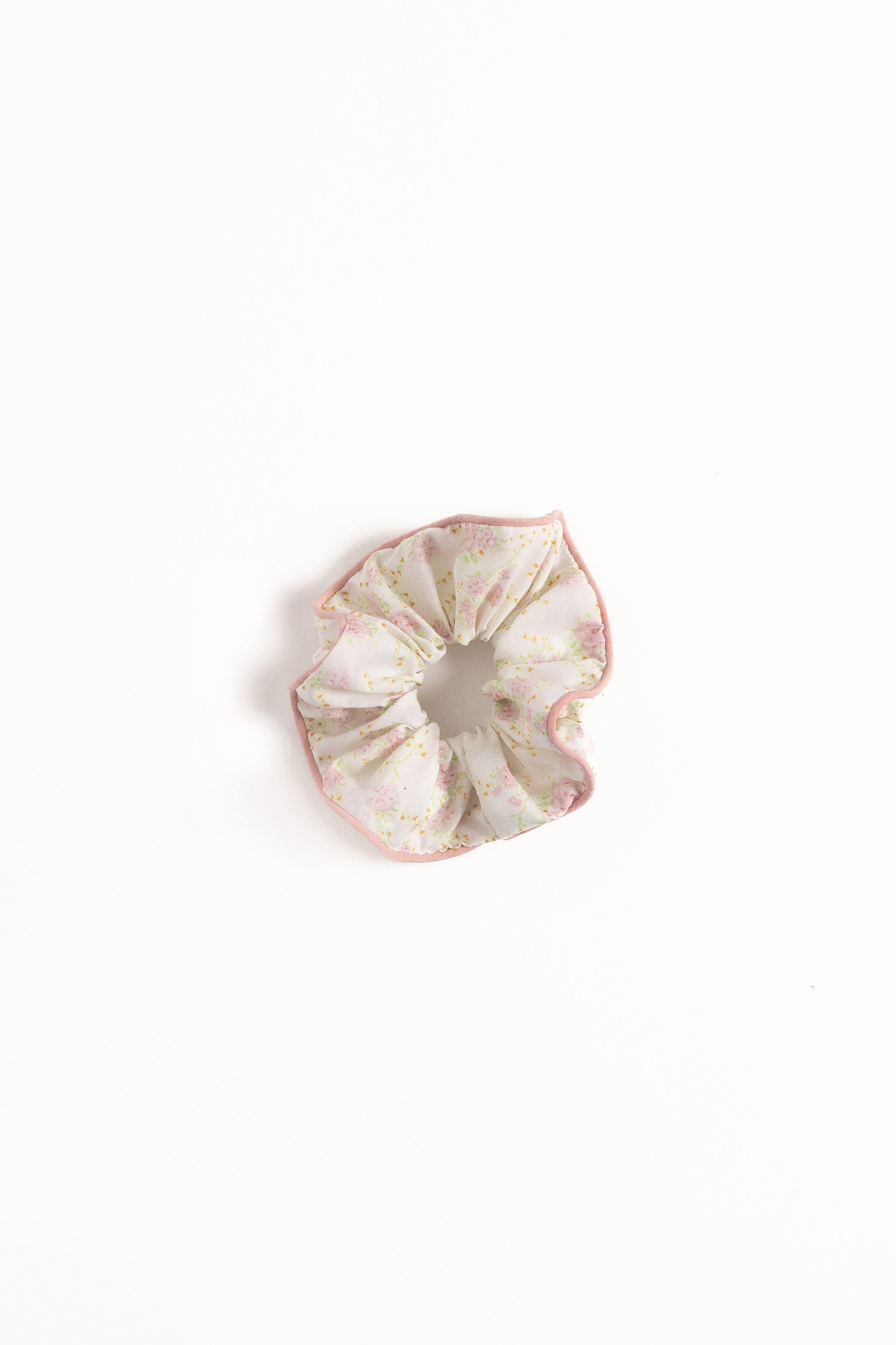 ACCESSORIES Amira Scrunchie - Pink Floral