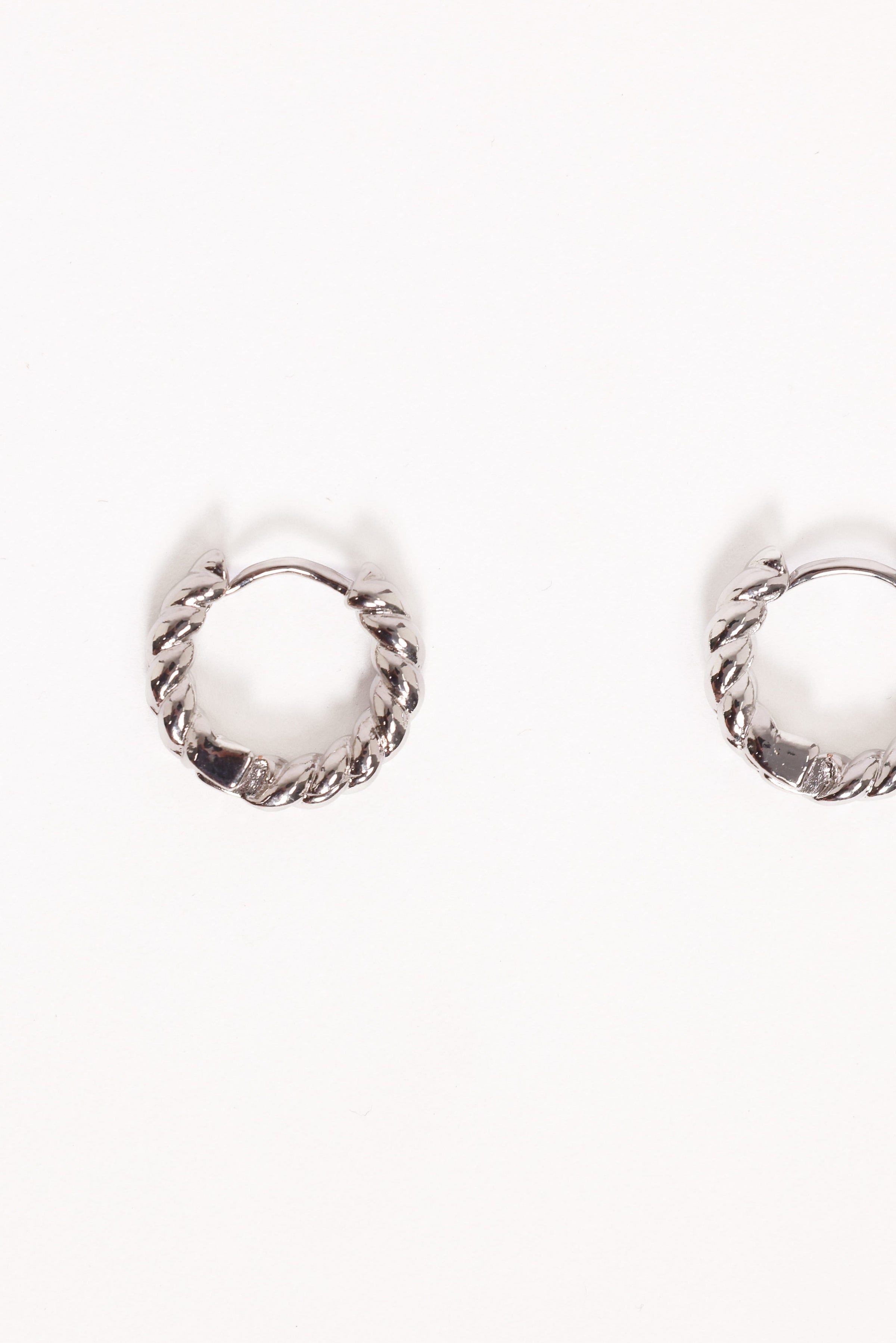 ACCESSORIES Aria Earrings - Silver