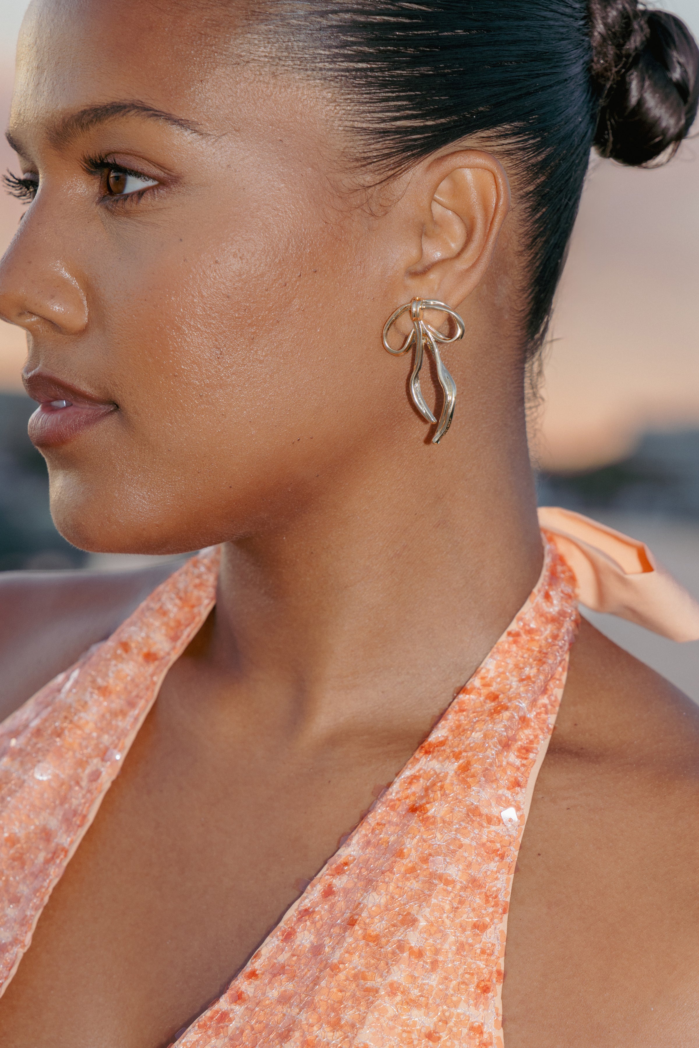 ACCESSORIES Avery Bow Earrings - Gold