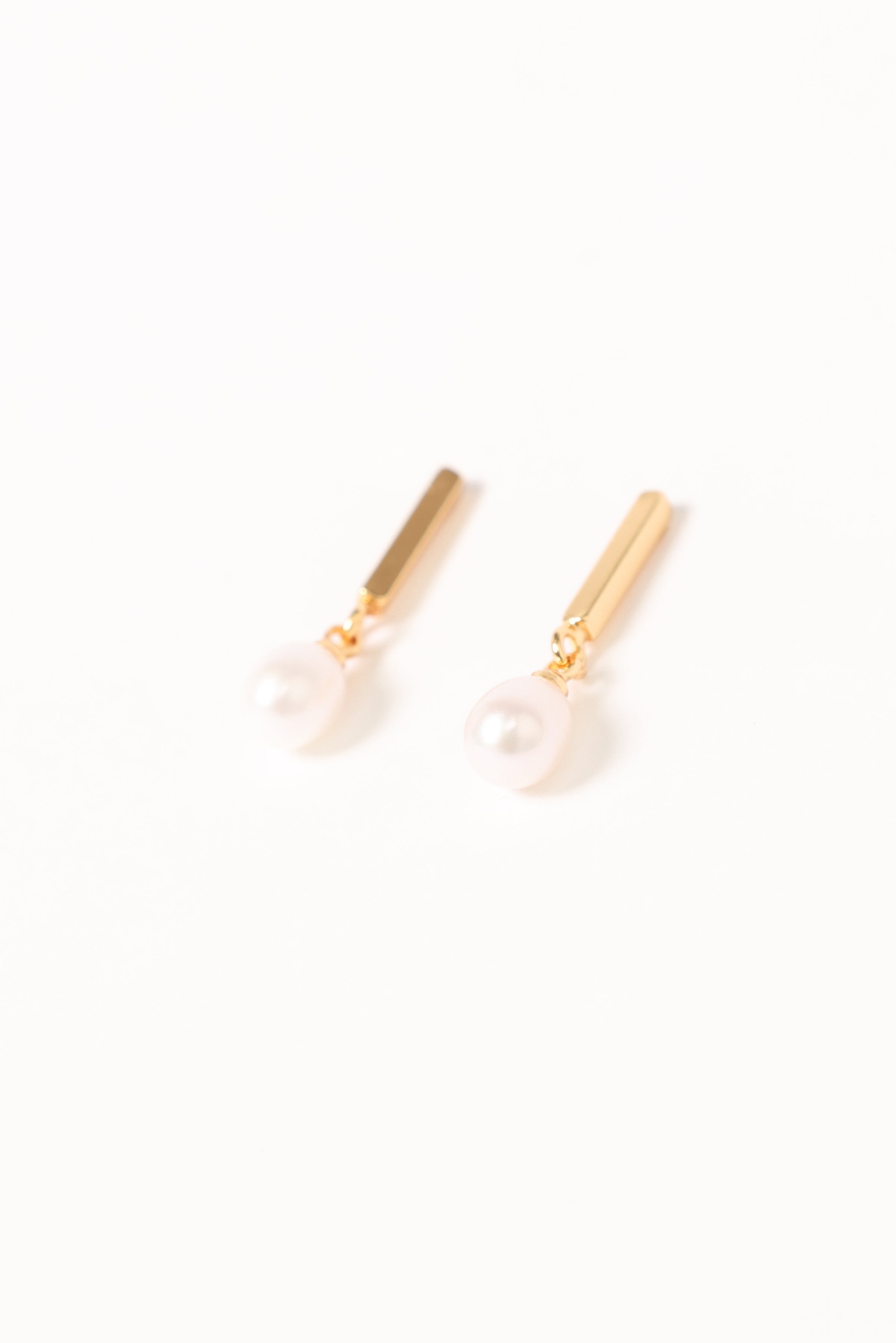 ACCESSORIES Calista Earrings - Gold/Pearl