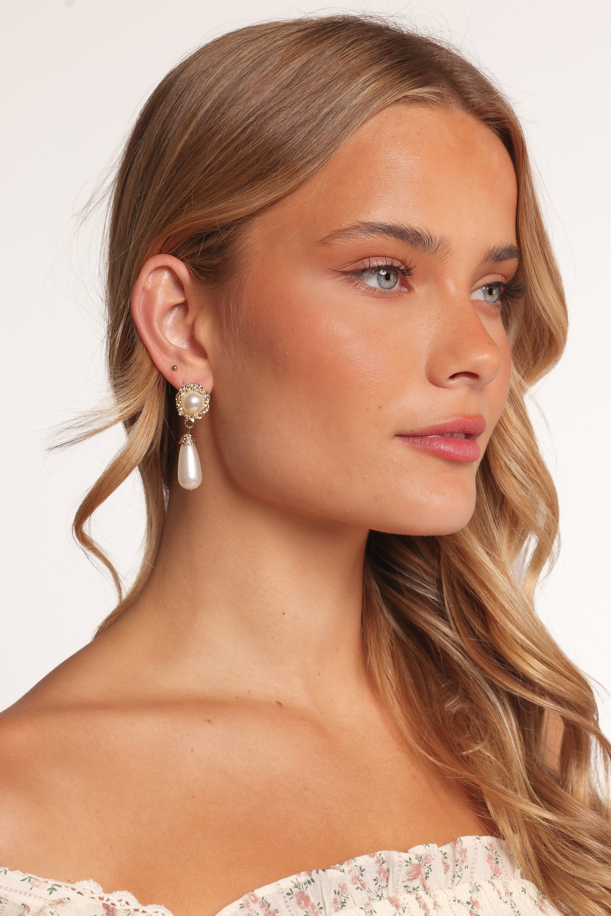 ACCESSORIES Estelle Earrings - Gold/Pearl