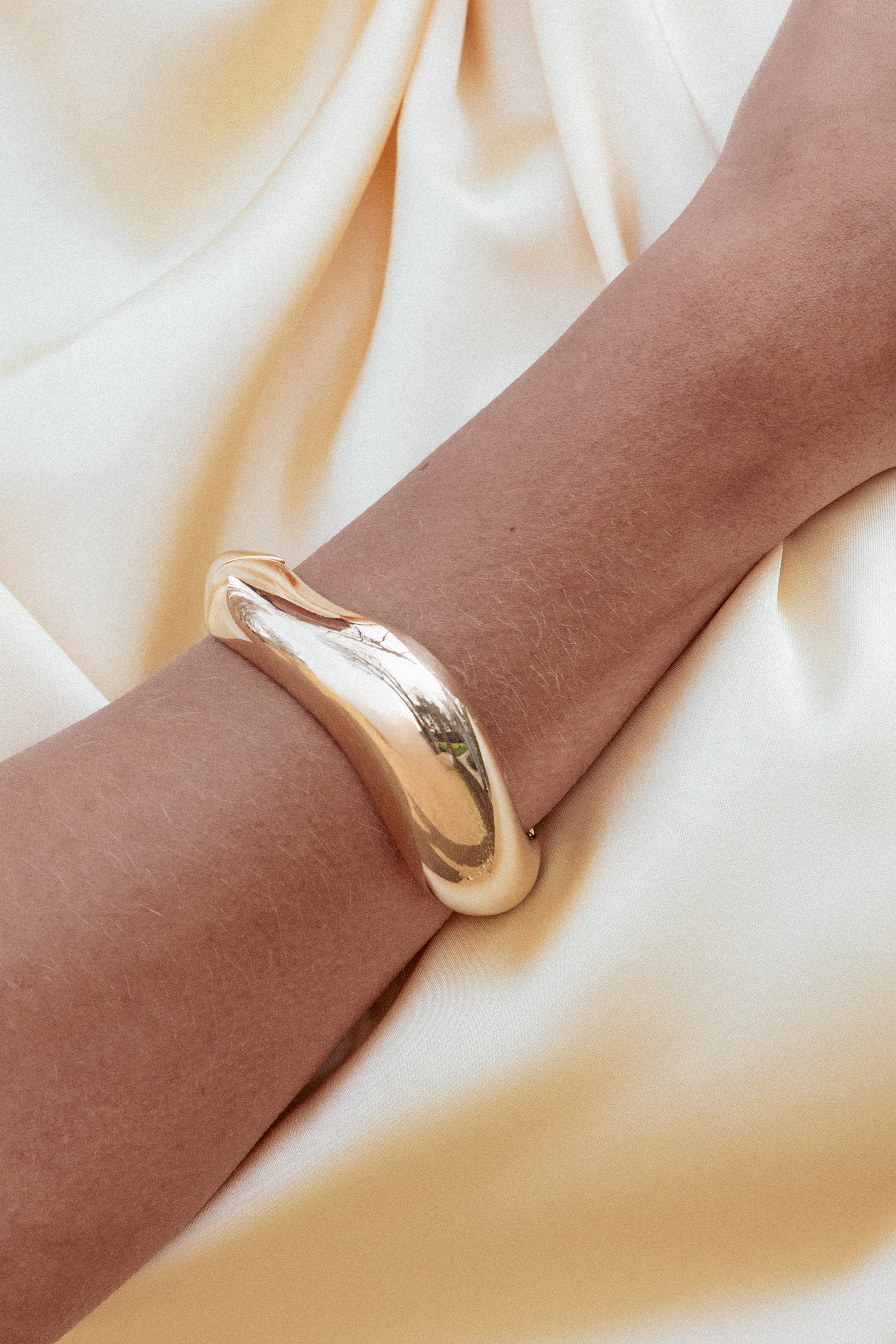 ACCESSORIES Fiona Bangle - Gold