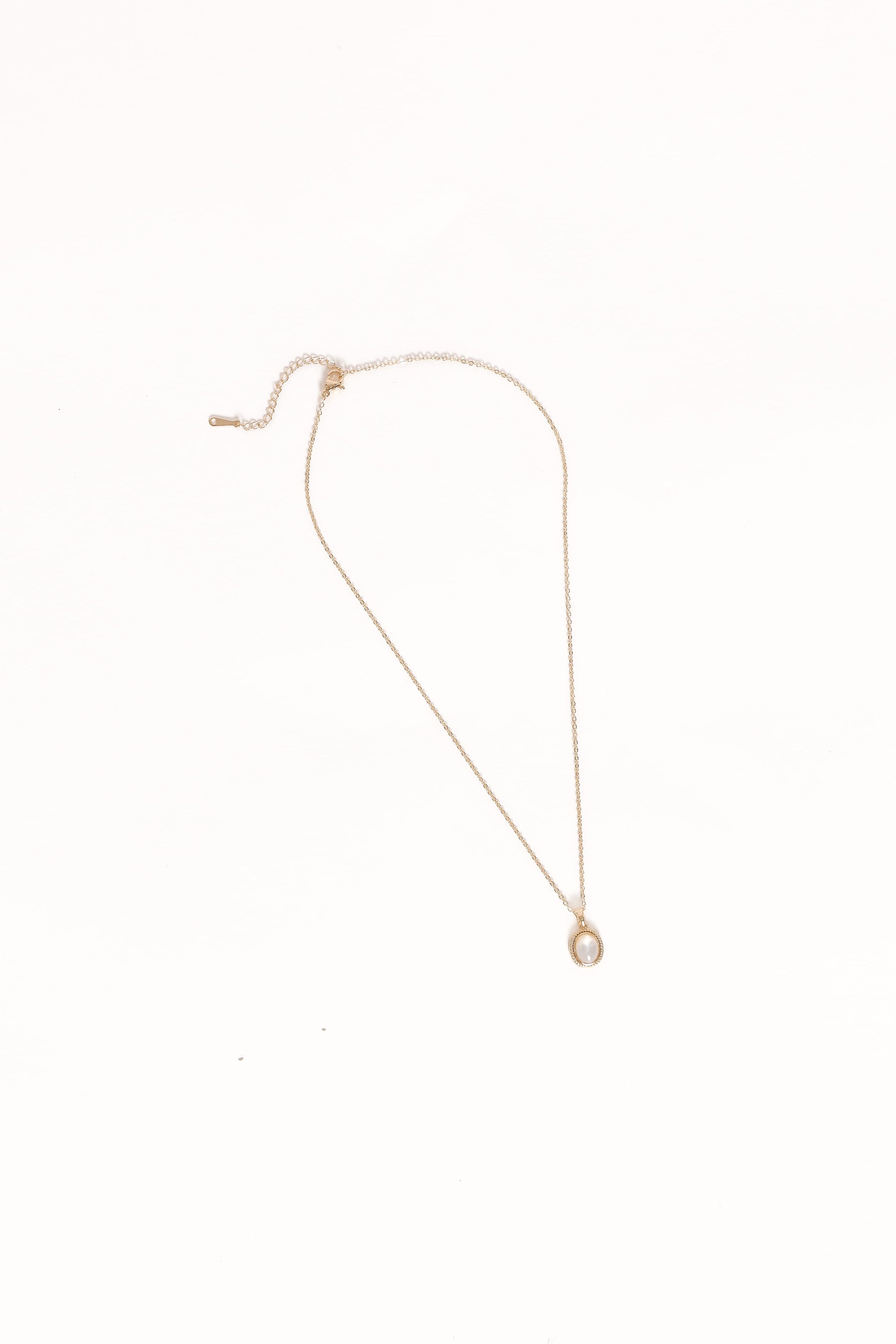 ACCESSORIES Genevieve Necklace - Gold