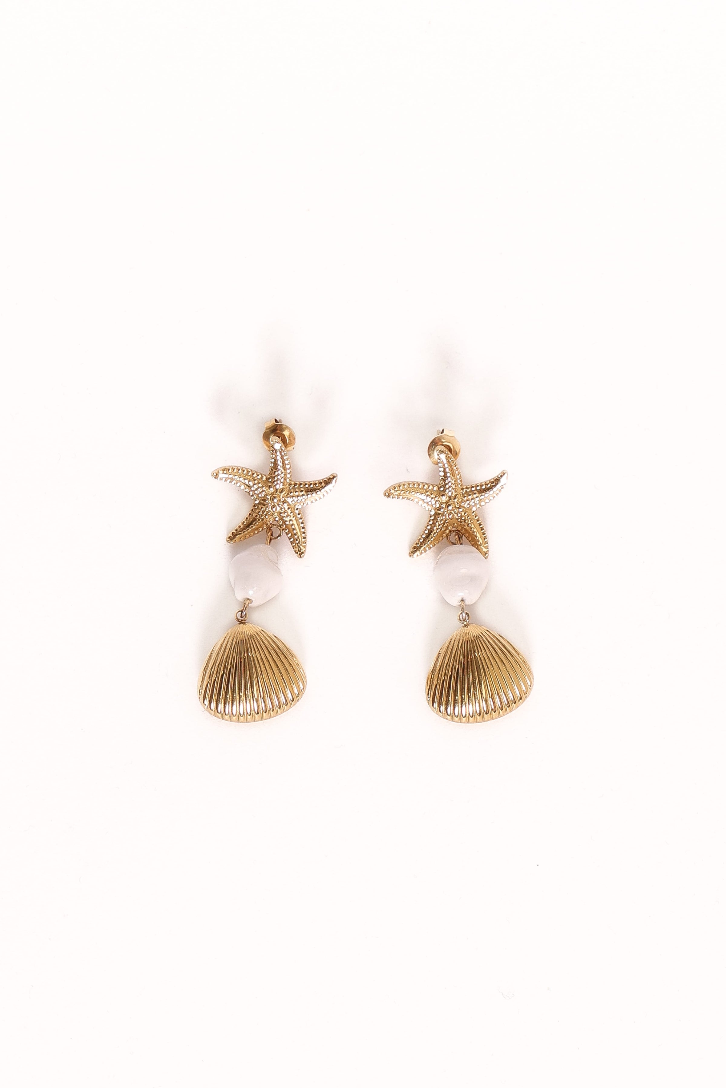 ACCESSORIES Guam Earrings - Gold