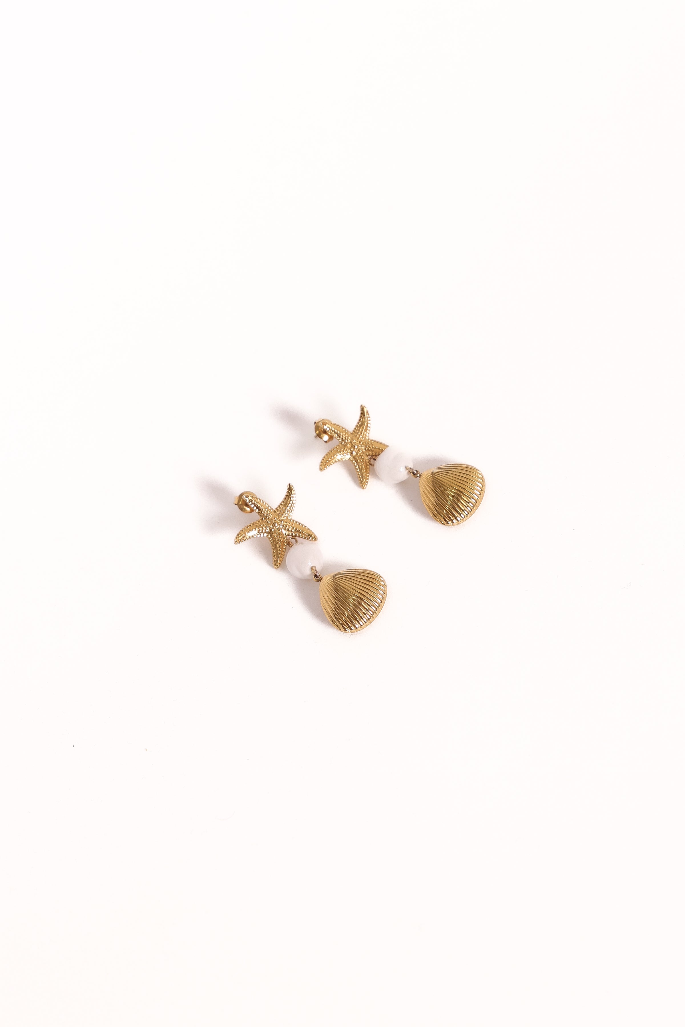 ACCESSORIES Guam Earrings - Gold