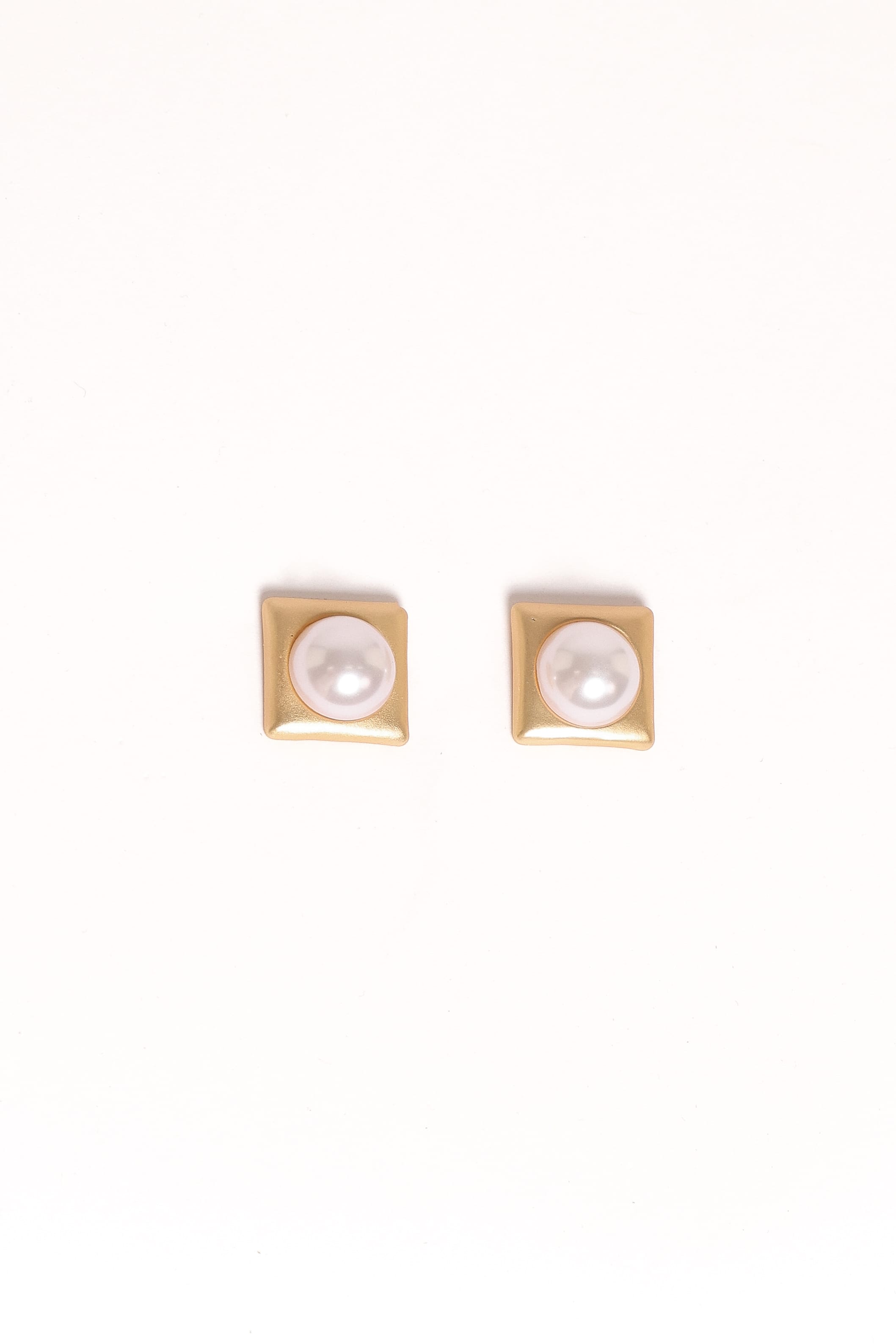 ACCESSORIES Kimmy Pearl Earrings - Gold