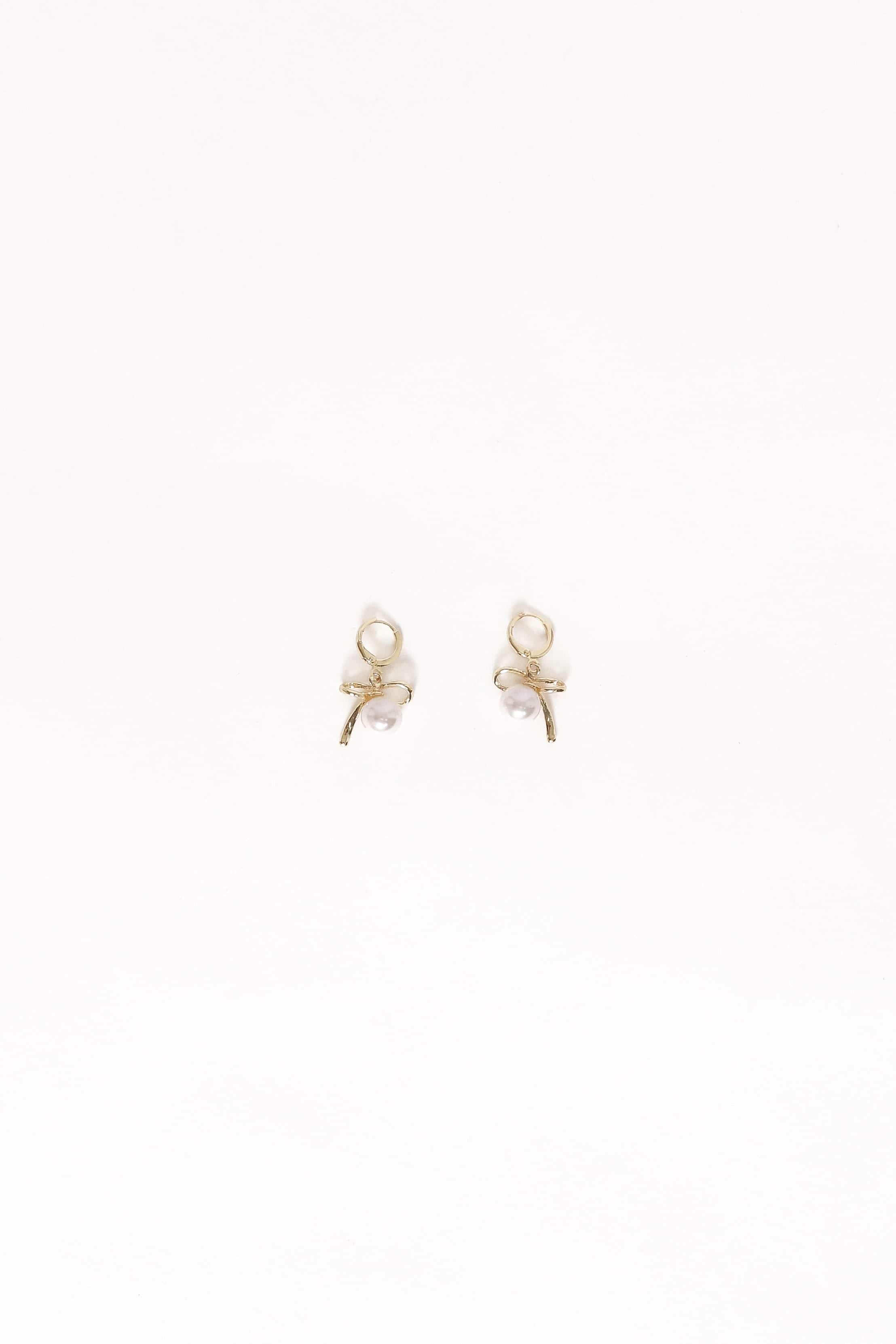ACCESSORIES Louisa Bow Earrings - Gold/Pearl