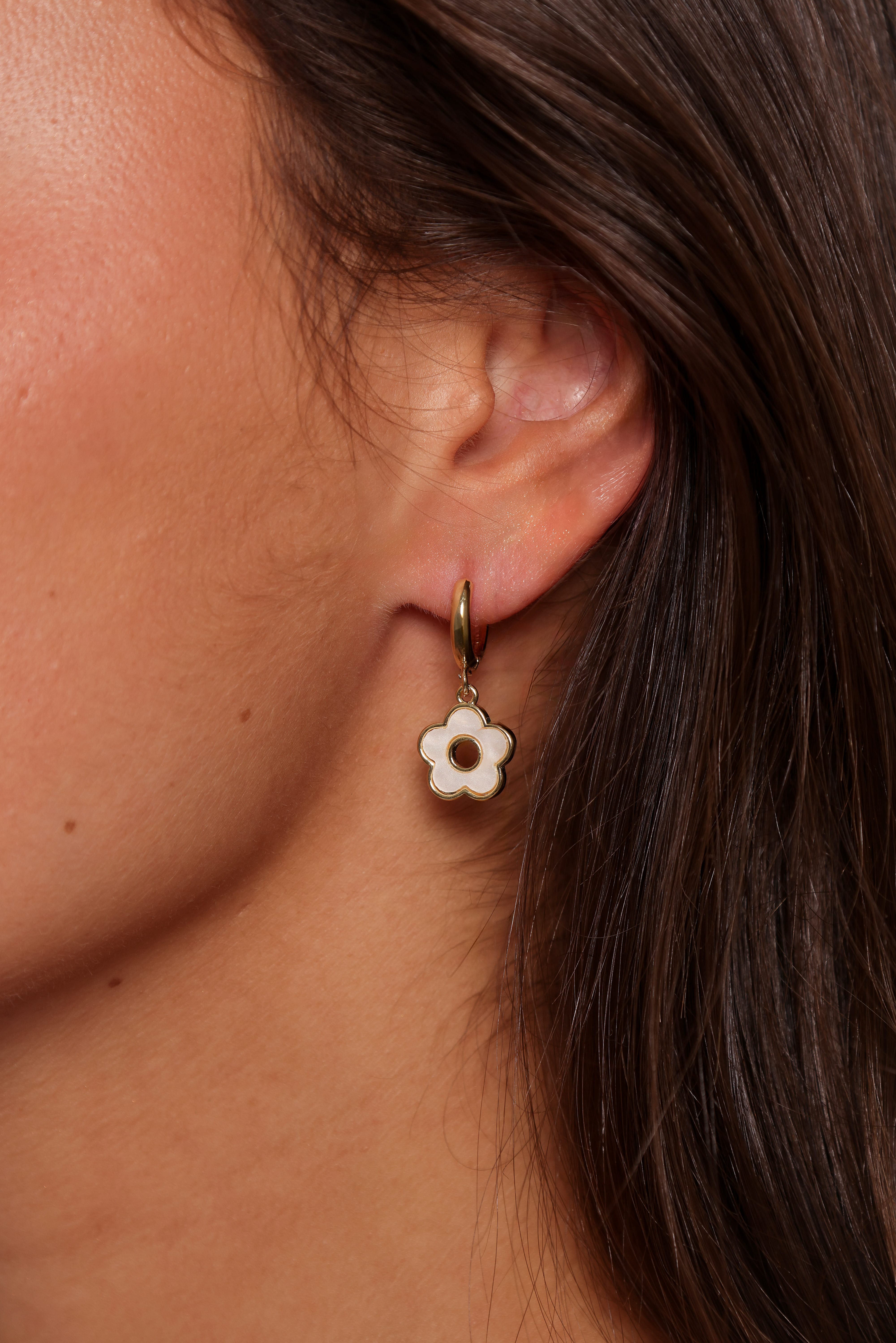 ACCESSORIES Marcella Flower Earrings - Gold