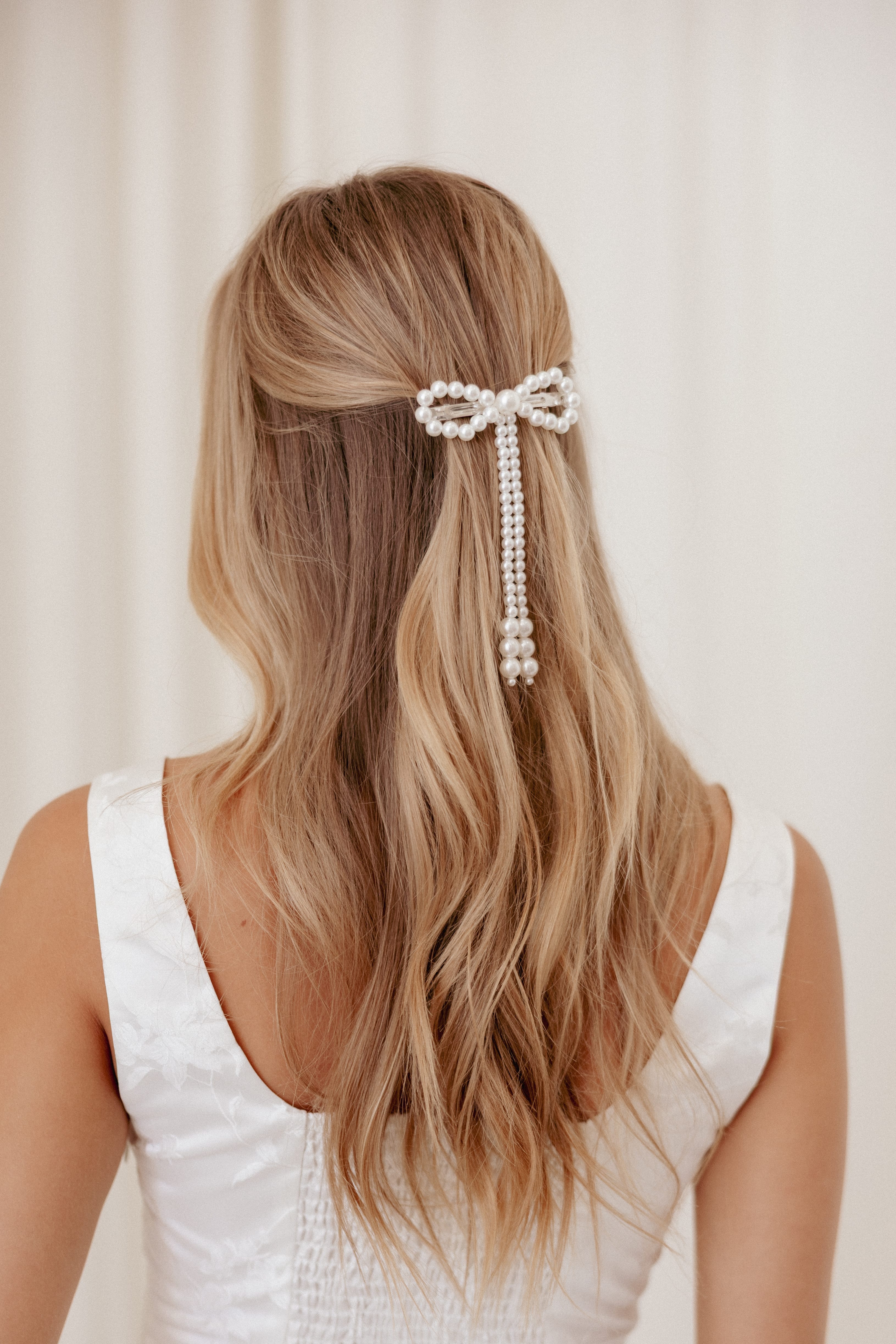ACCESSORIES Marcella Hair Bow Clip - Pearl