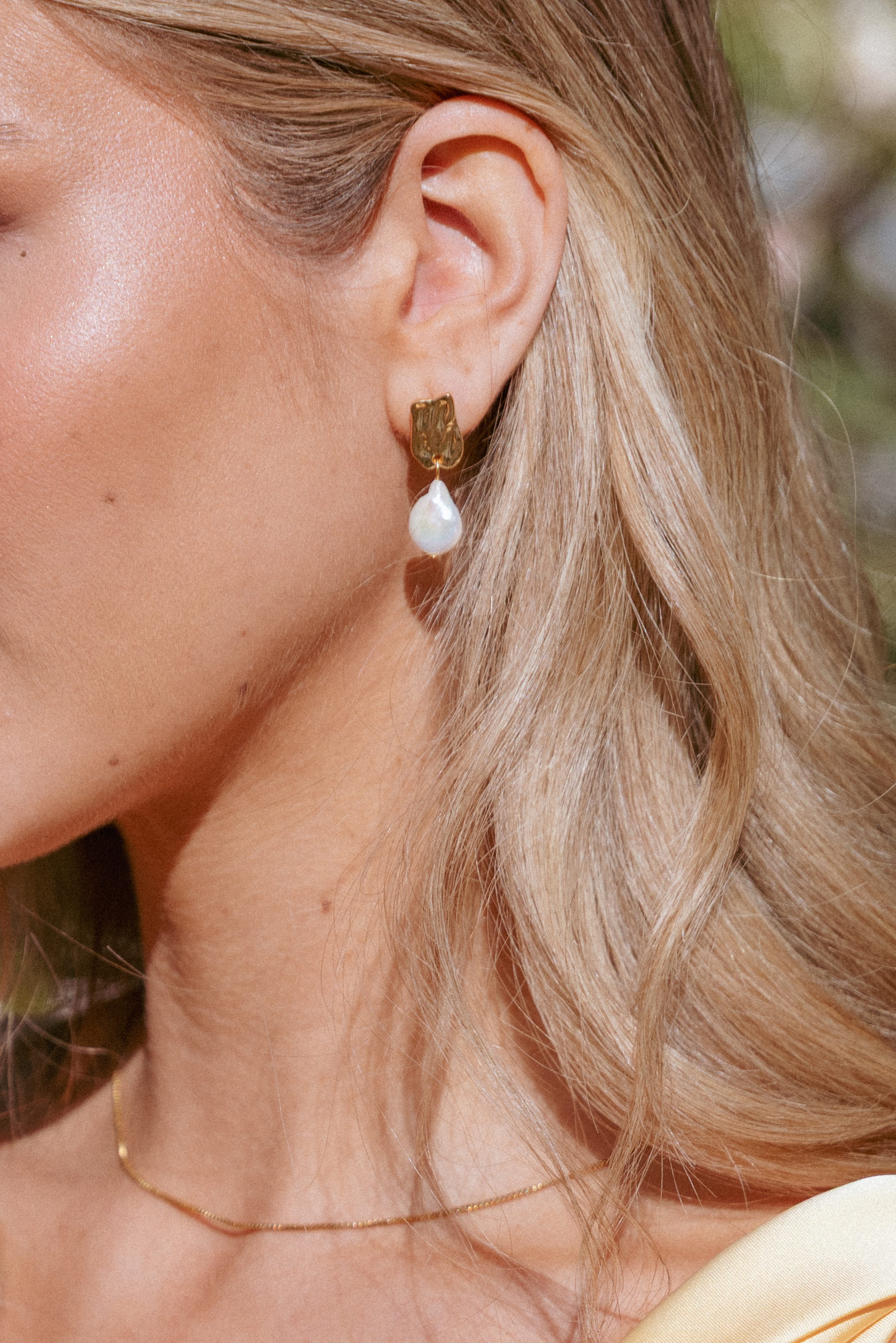 ACCESSORIES Micaela Pearl Earrings - Gold