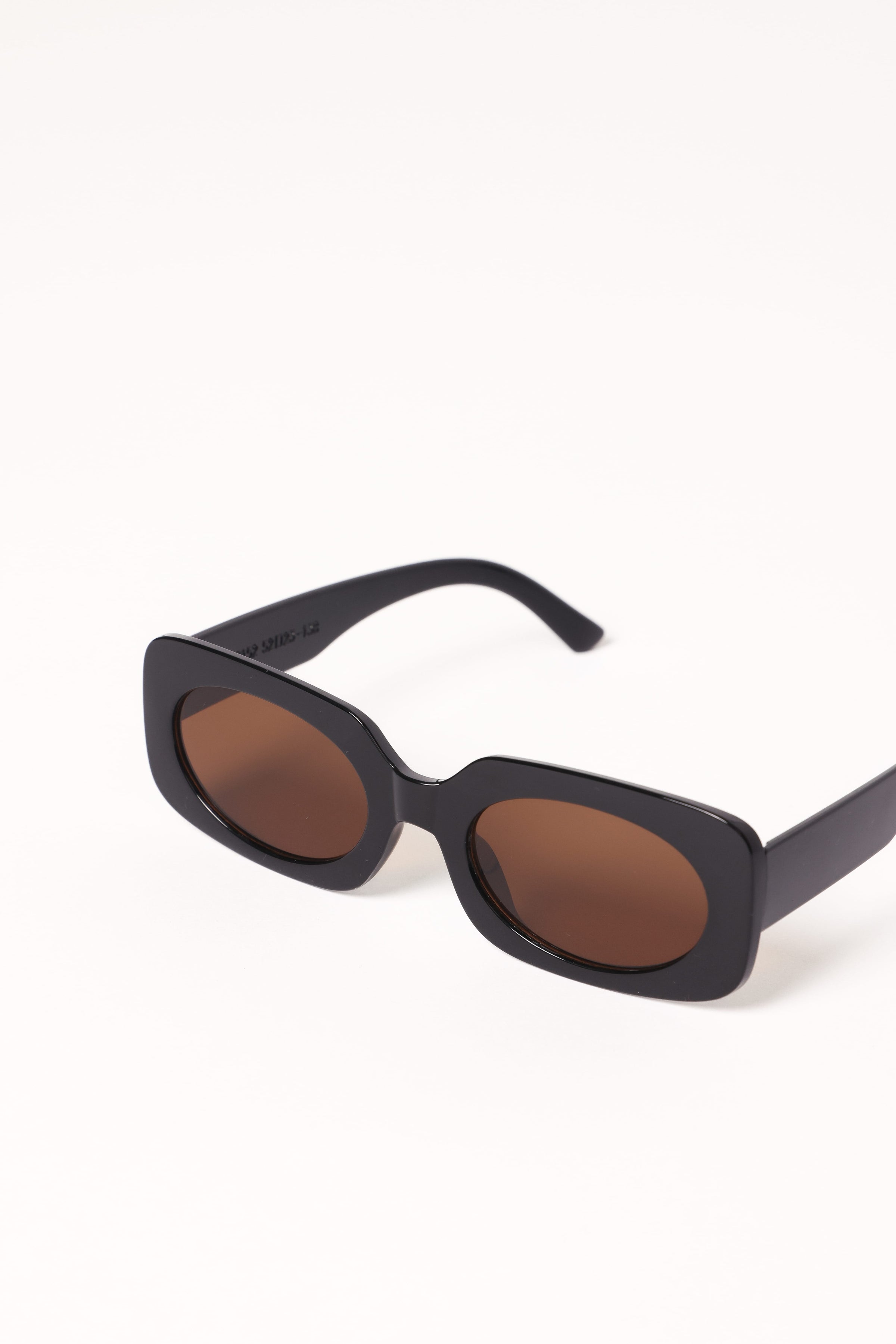 ACCESSORIES Mildred Sunglasses - Black