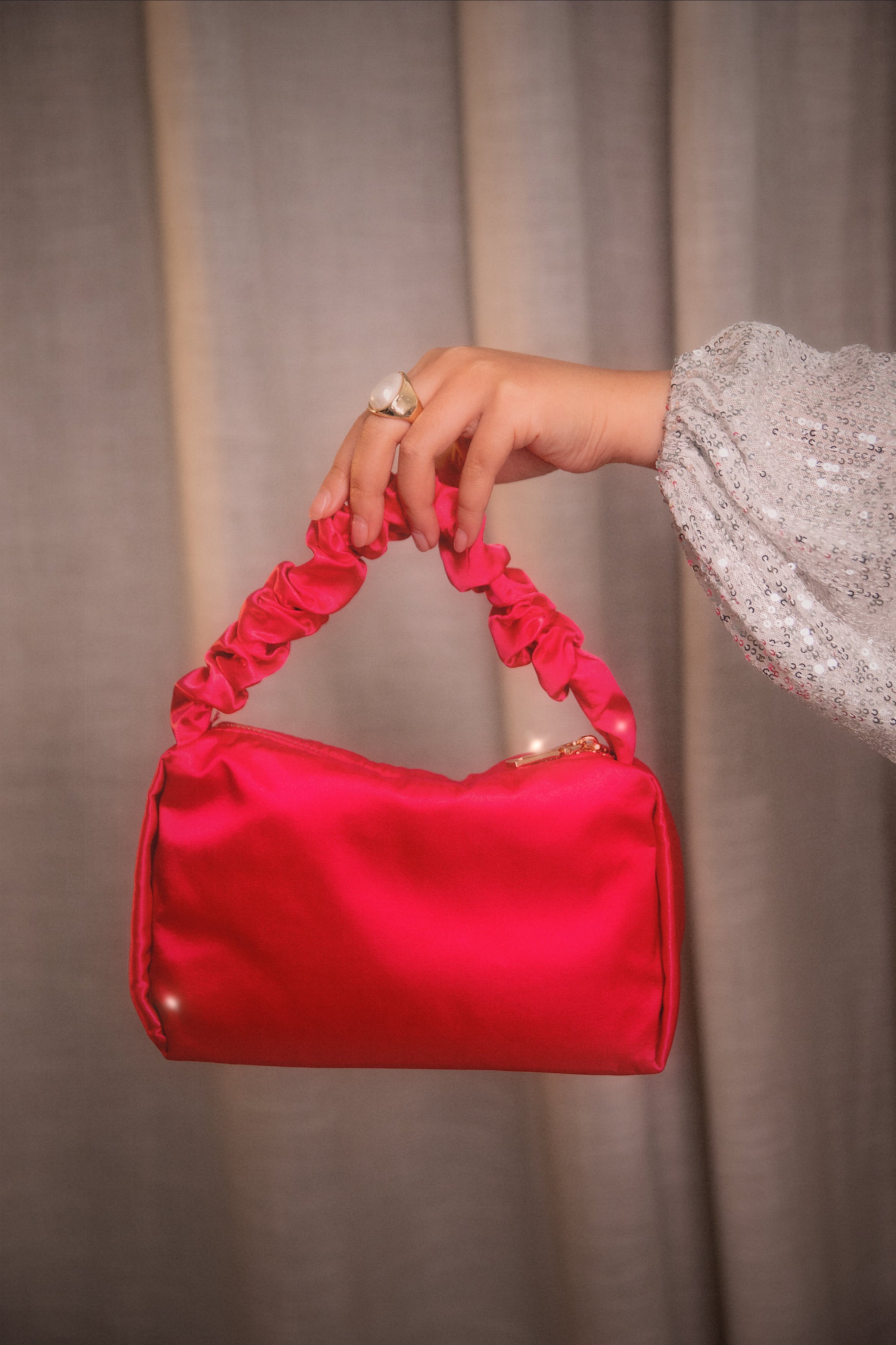 ACCESSORIES Mira Satin Bag - Pink