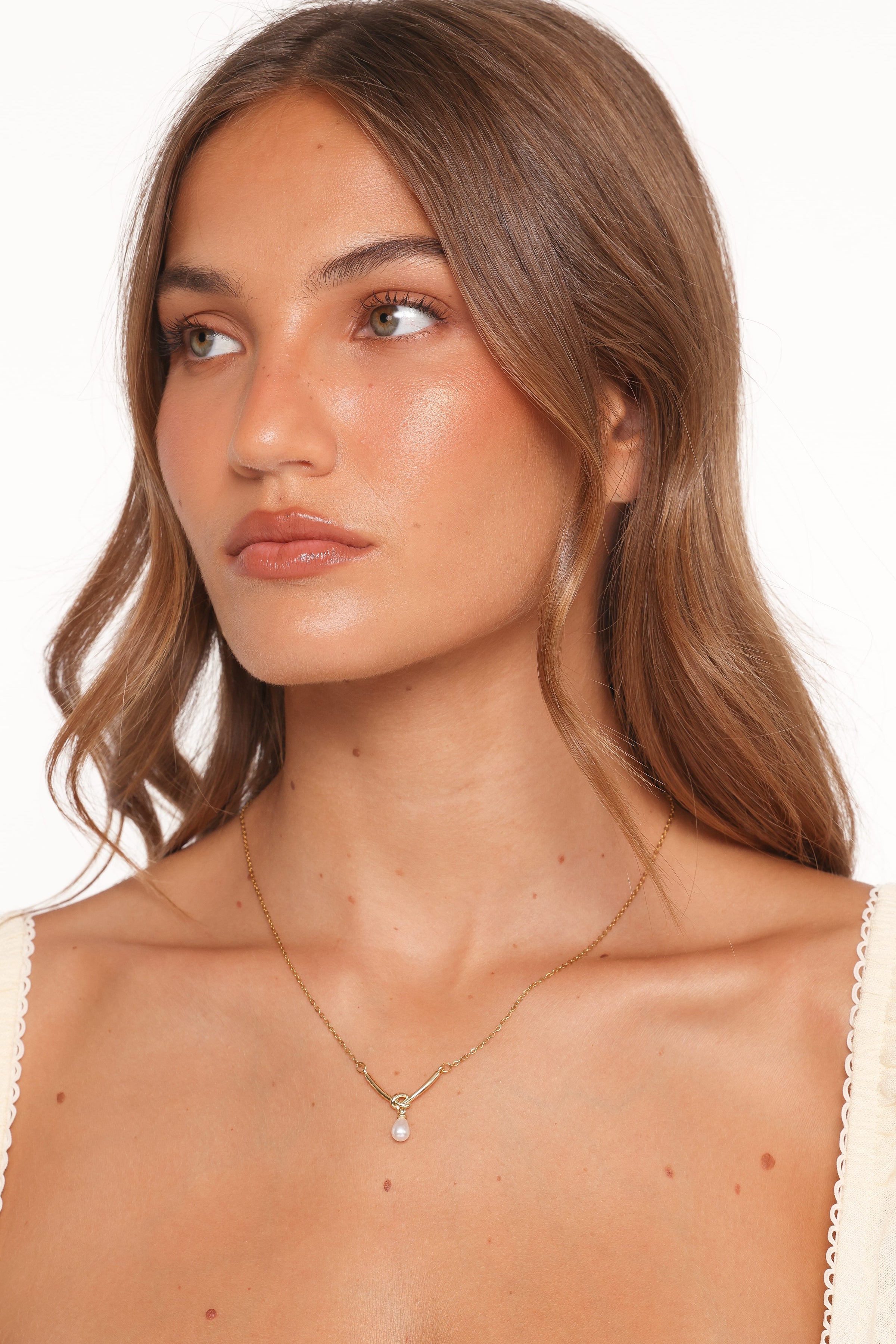 ACCESSORIES Nusa Necklace - Gold/Pearl