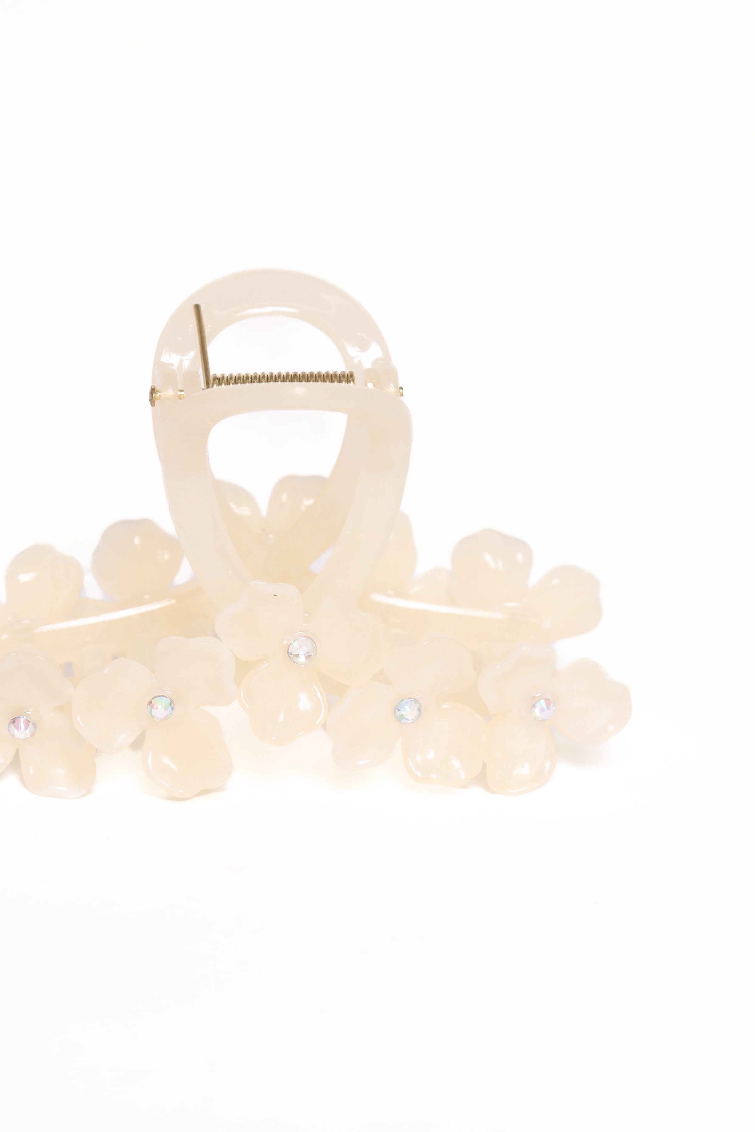 ACCESSORIES Shiloh Flower Hair Clip - Cream