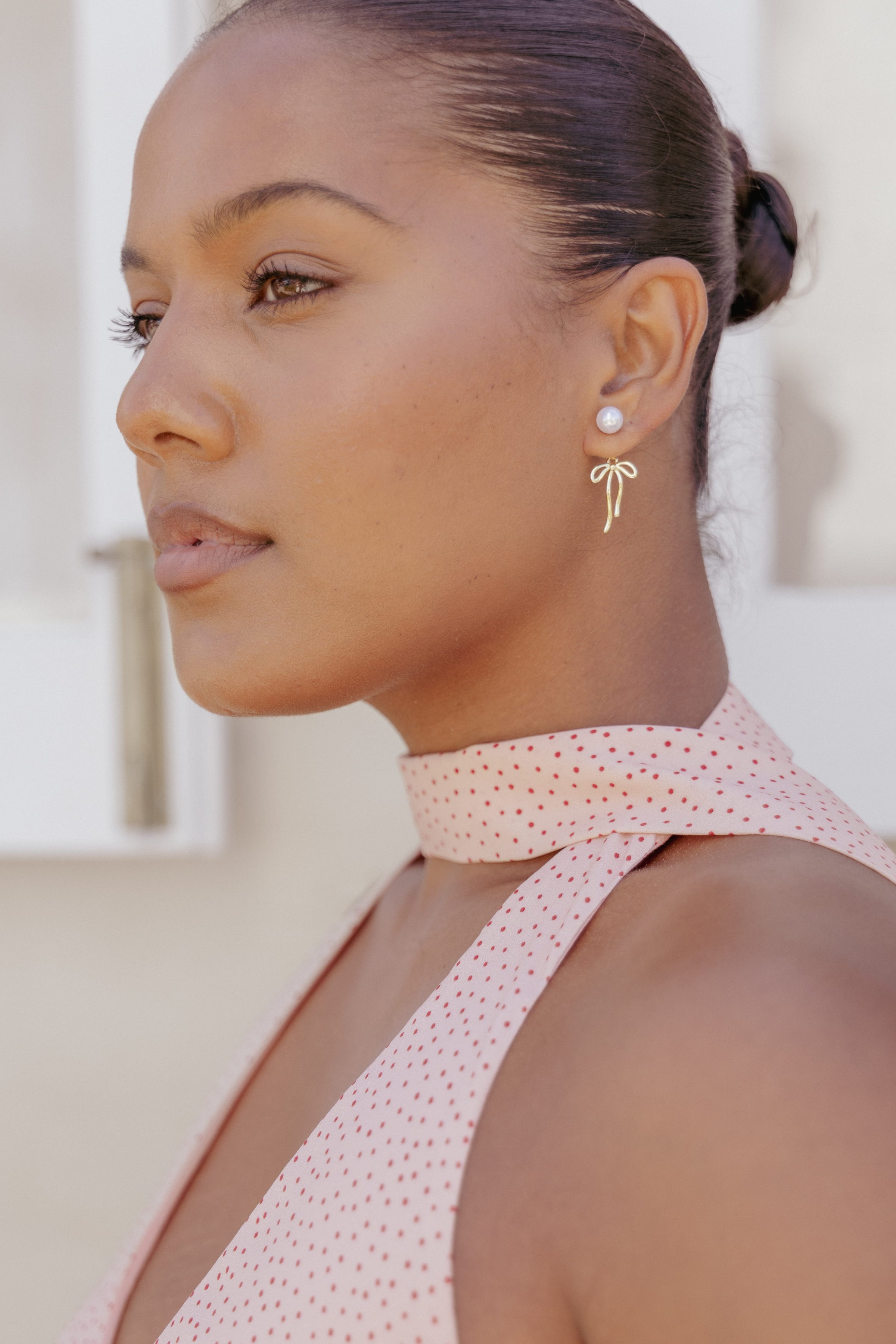 ACCESSORIES Stella Bow Earrings - Gold/Pearl