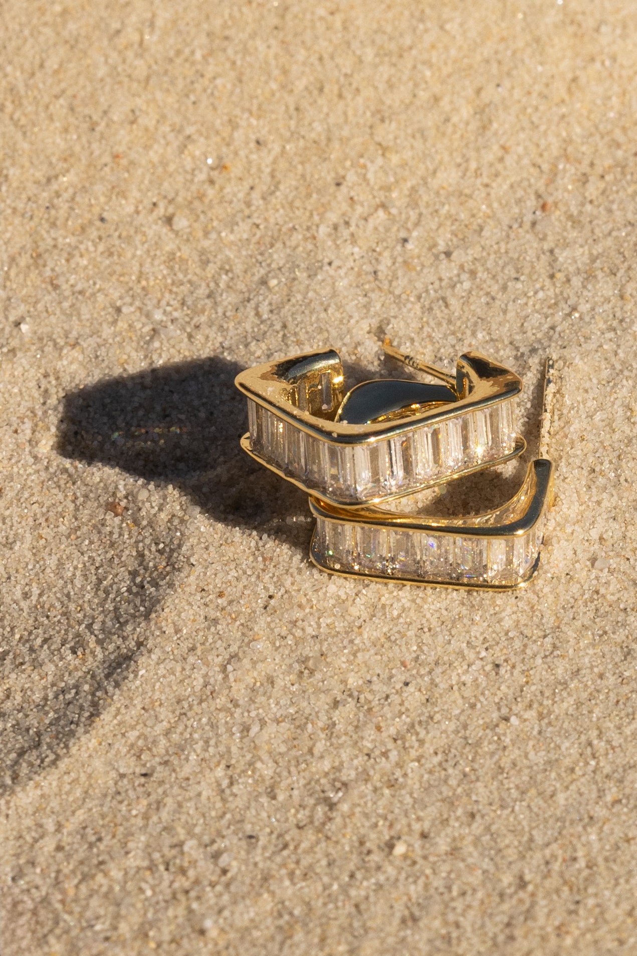 ACCESSORIES Tiffany Hoop Earrings - Gold