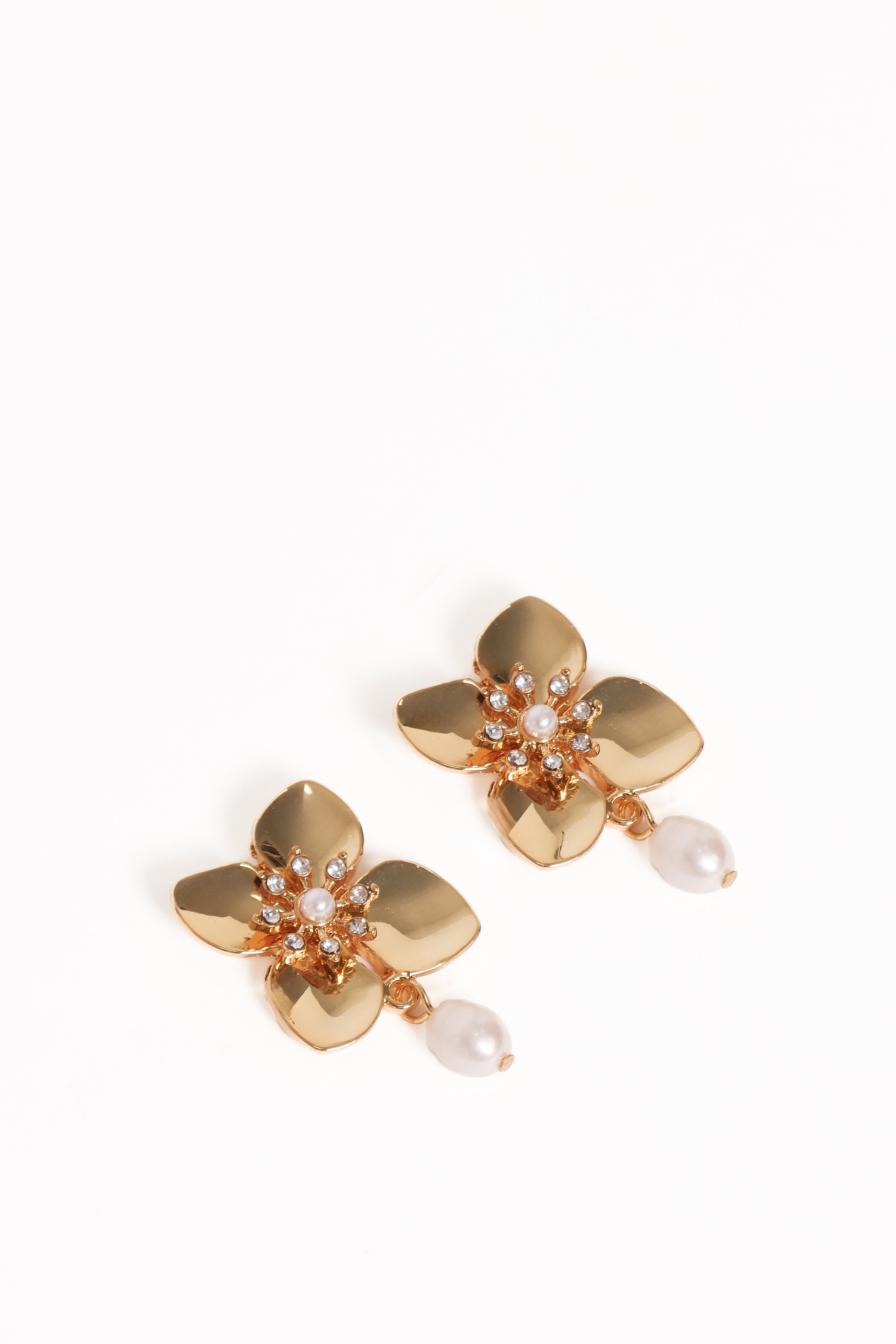 ACCESSORIES Trina Flower Earrings - Gold/Pearl