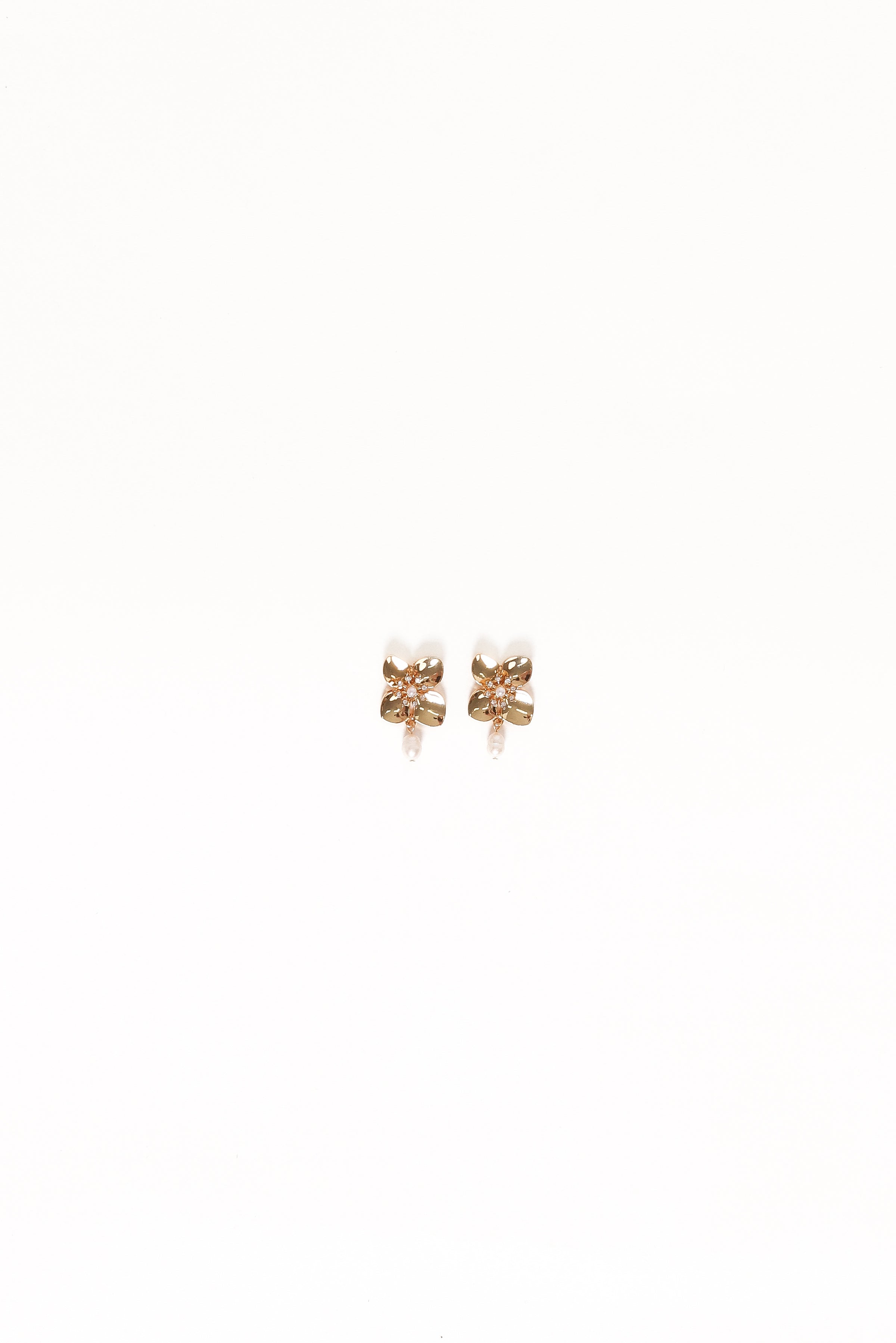 ACCESSORIES Trina Flower Earrings - Gold/Pearl