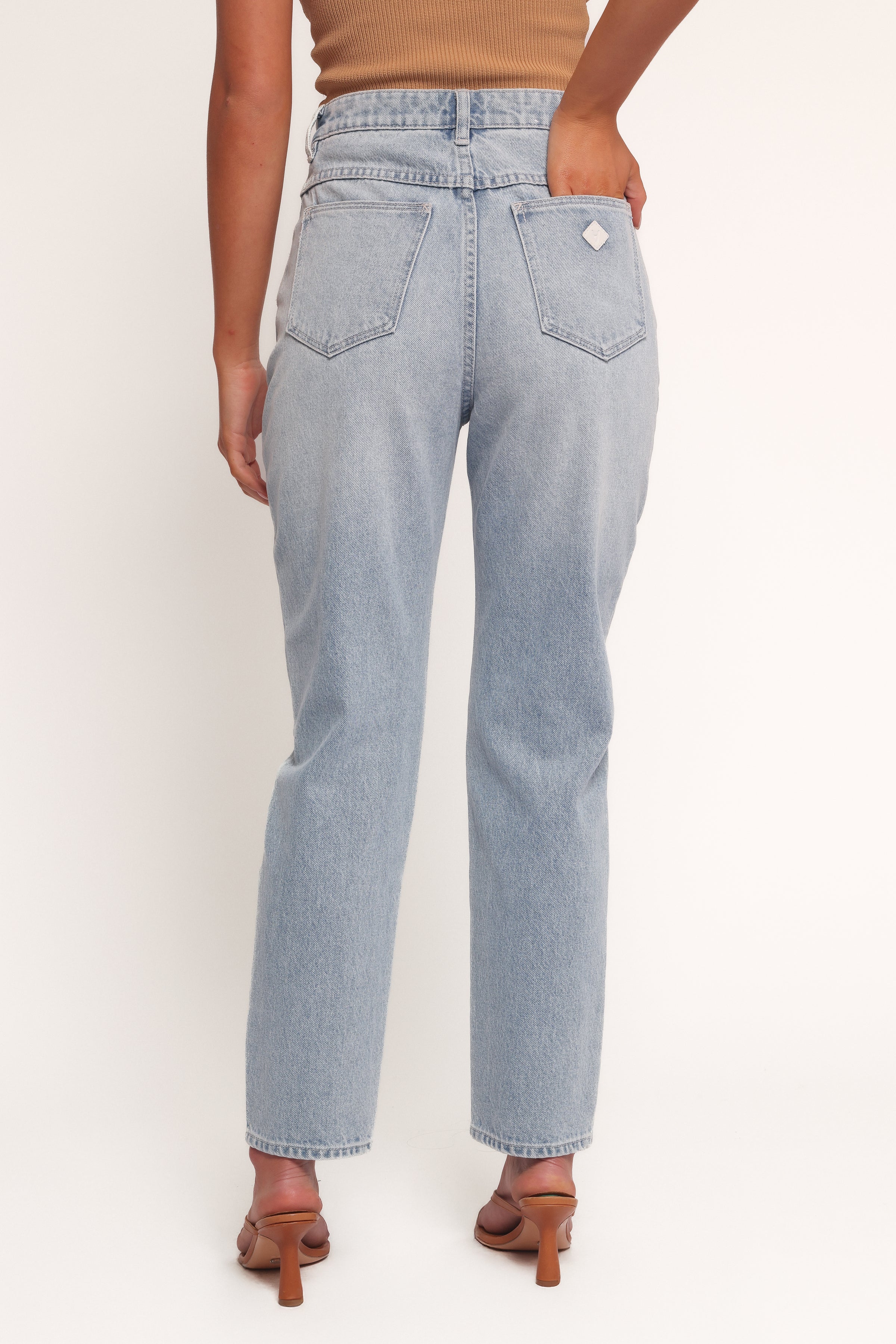 BOTTOMS Abrand 94 High Slim Jeans - Gia