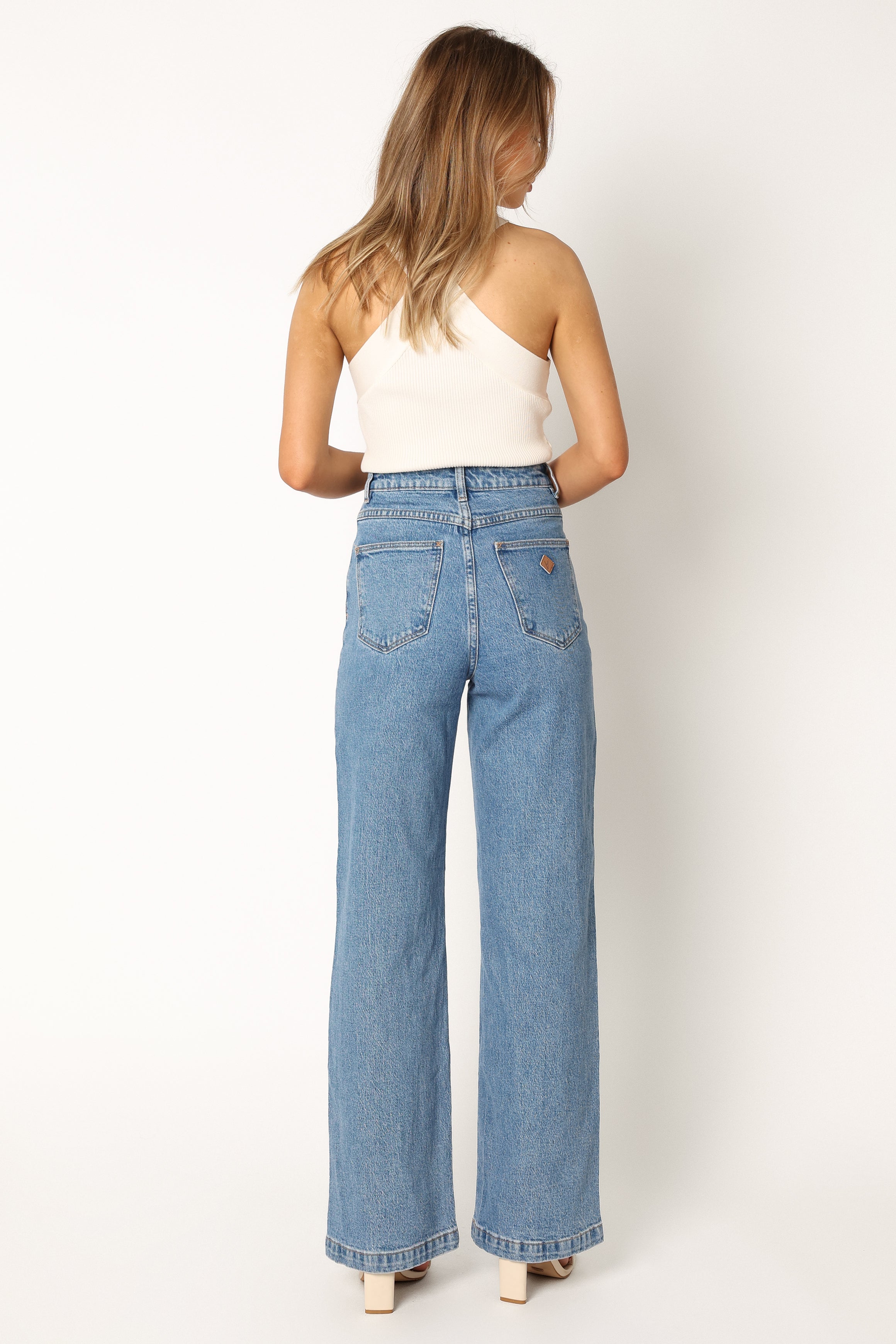 BOTTOMS Abrand 94 High Wide Jeans - Debbie