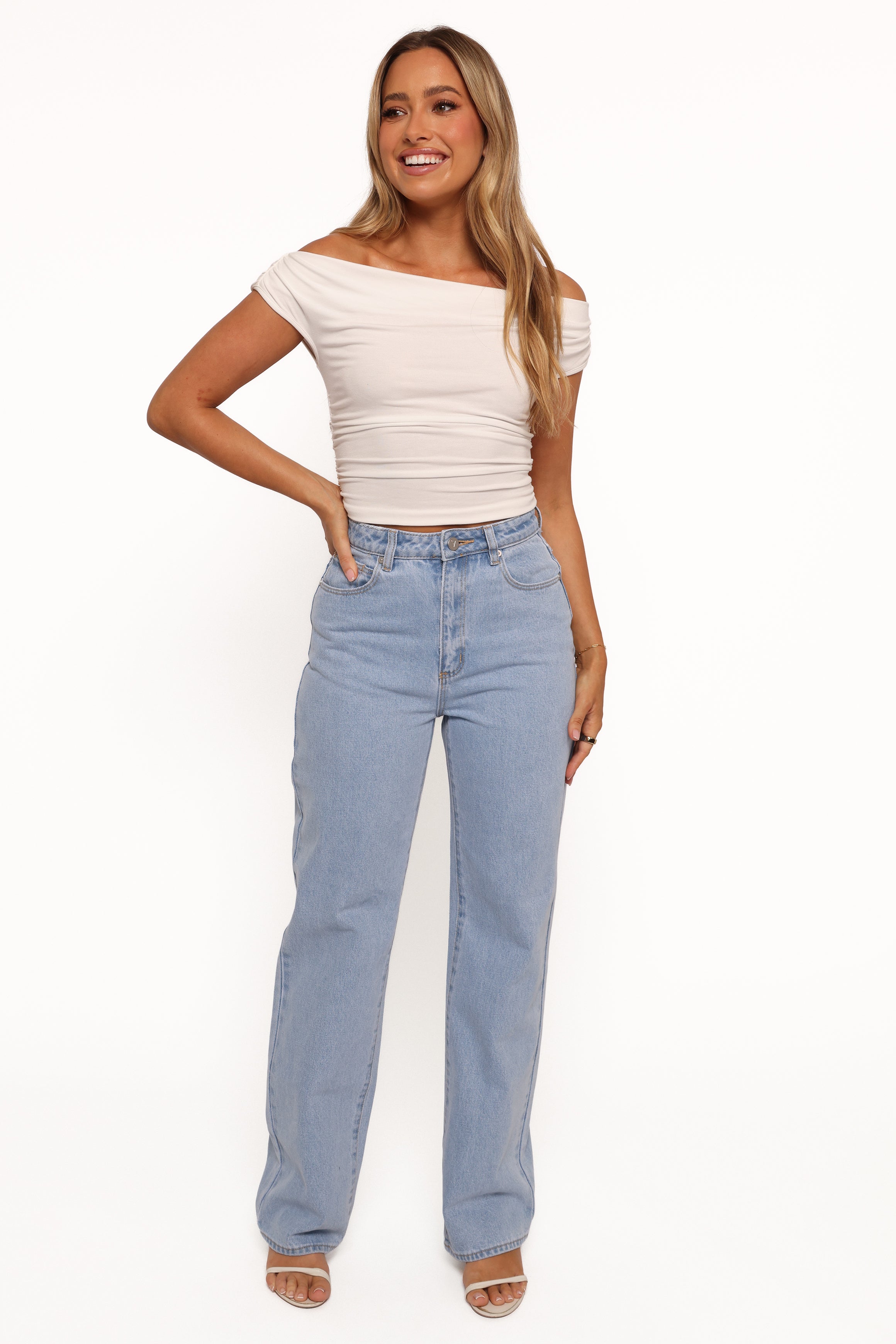BOTTOMS Abrand 94 High Wide Jeans - Kendall