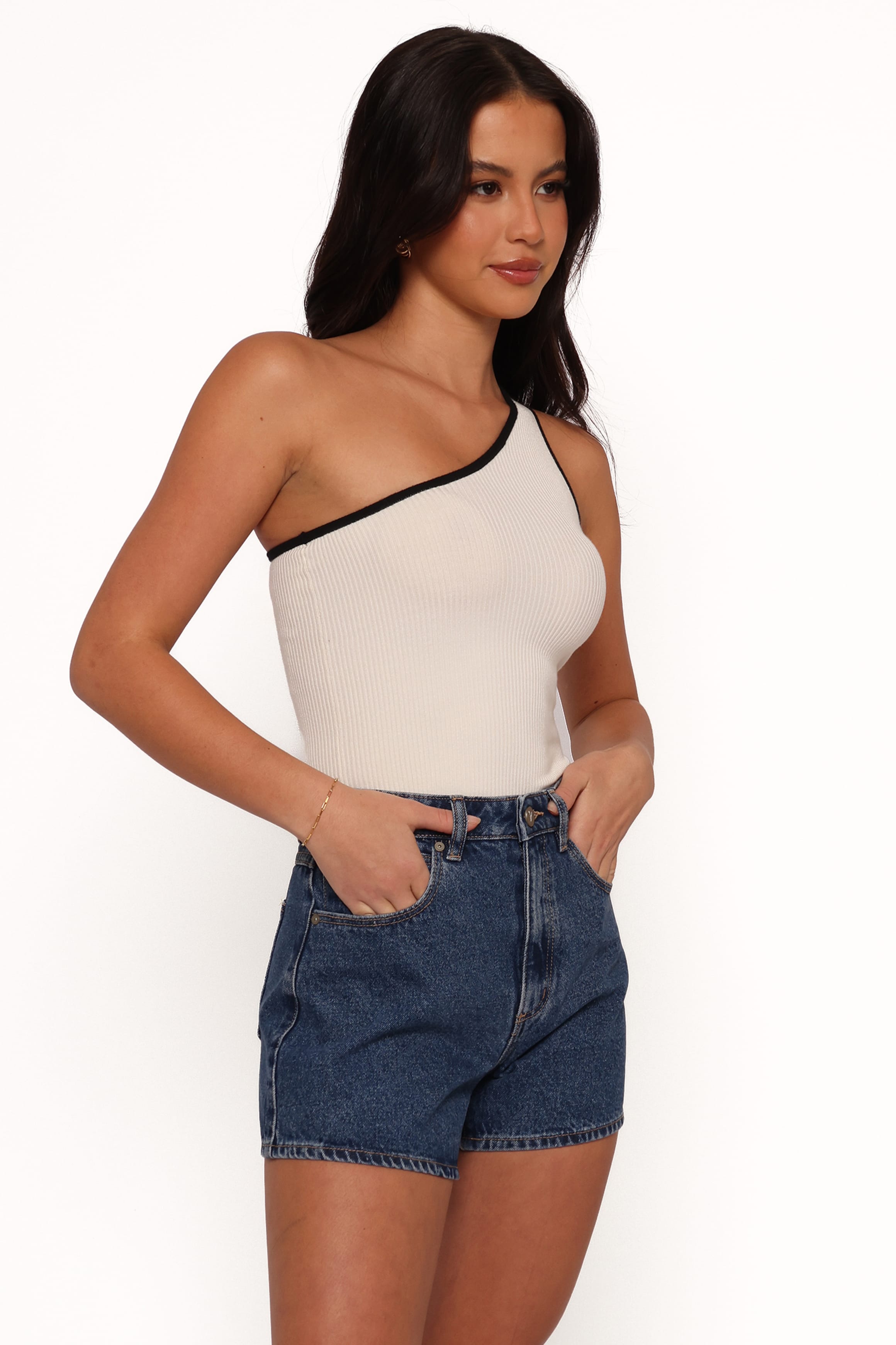 BOTTOMS Abrand Venice Shorts - Bella