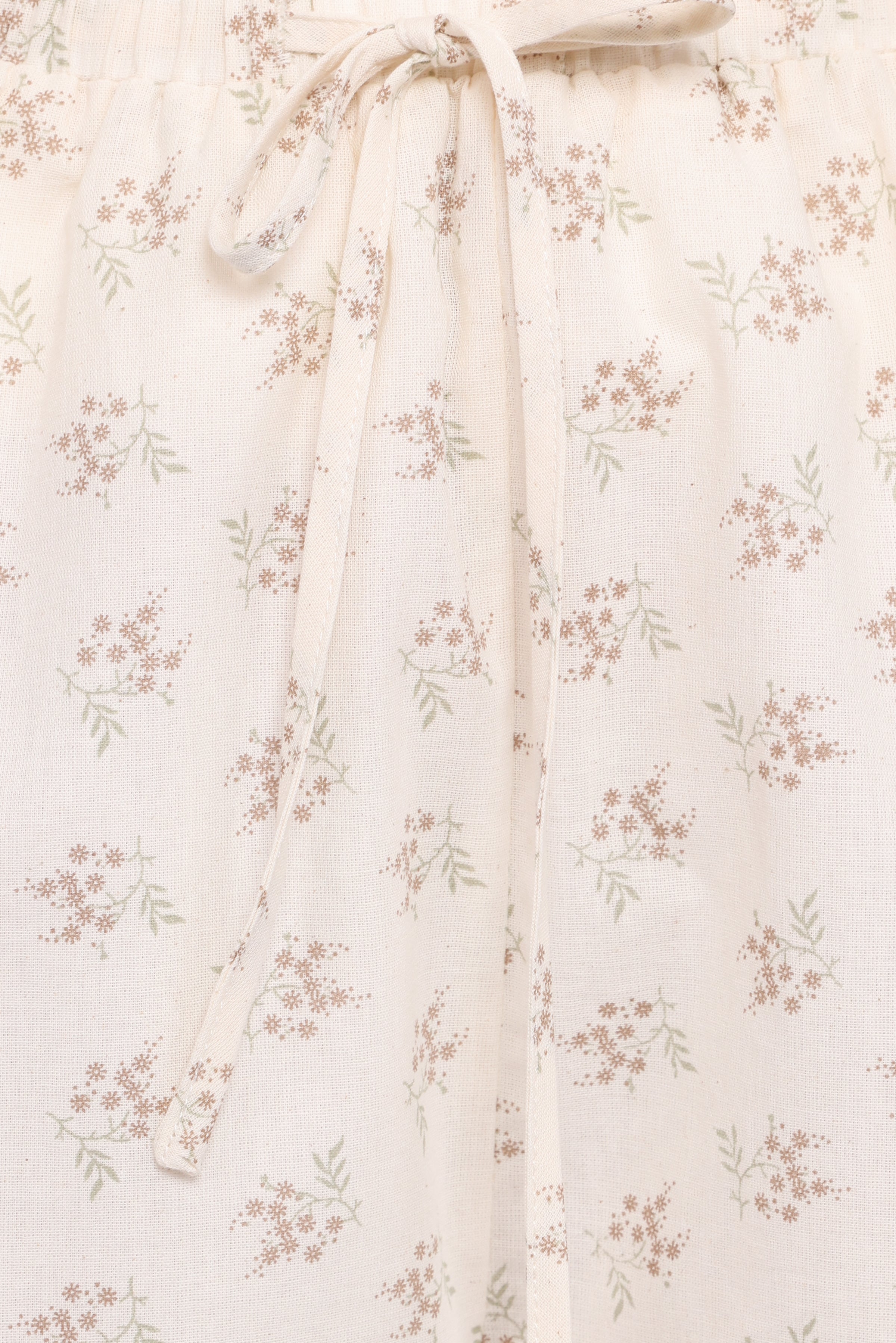 BOTTOMS Ashlee Shorts - White Floral