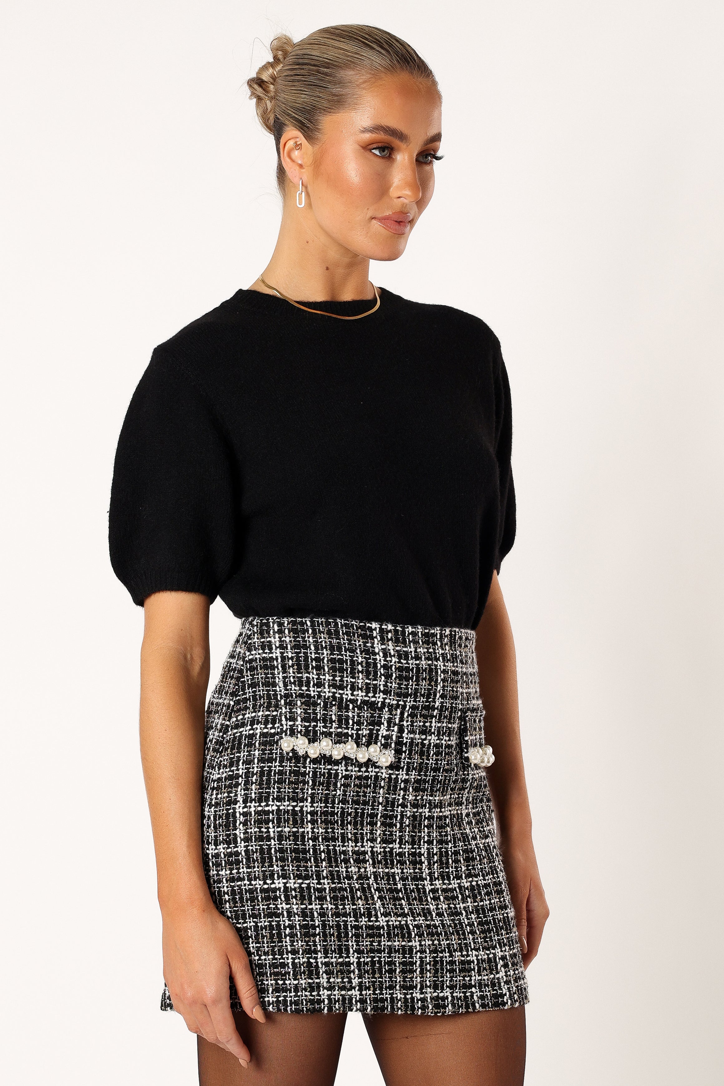 BOTTOMS @Blaire Mini Skirt - White Black