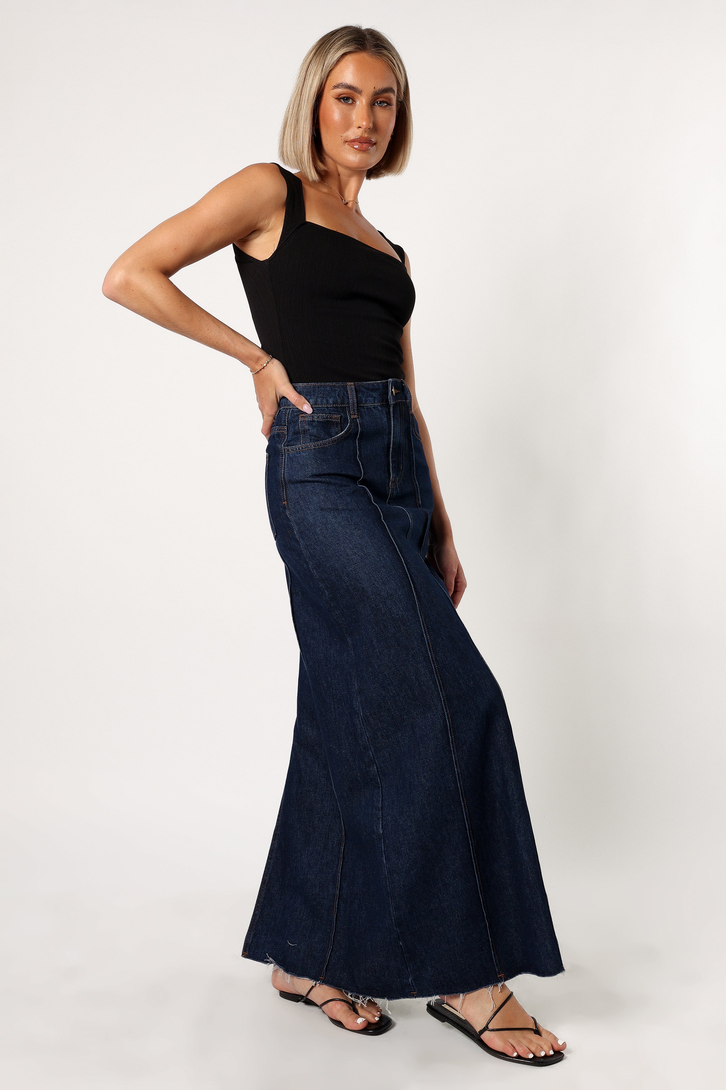 BOTTOMS @Caprice Denim Maxi Skirt - Indigo