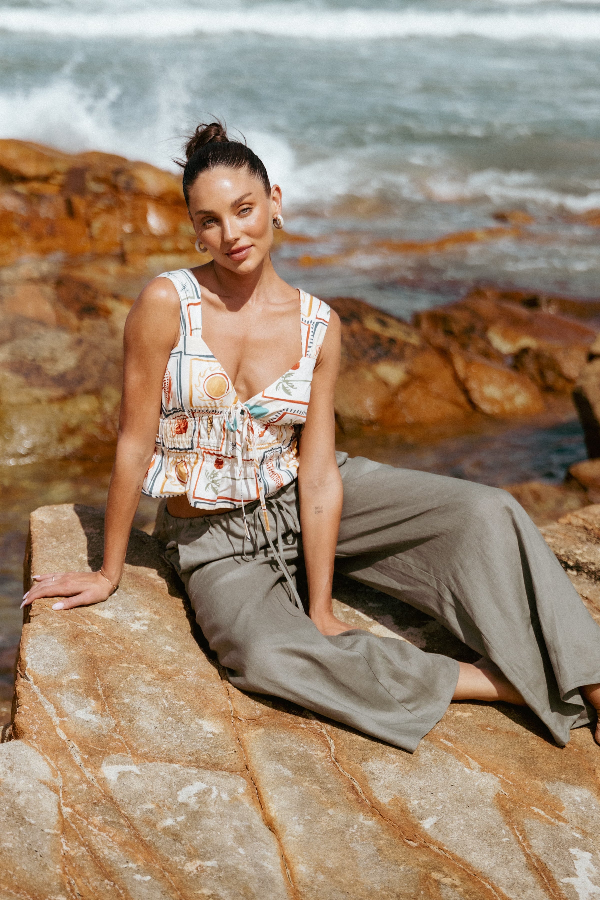 BOTTOMS Clairo Linen Pant - Olive