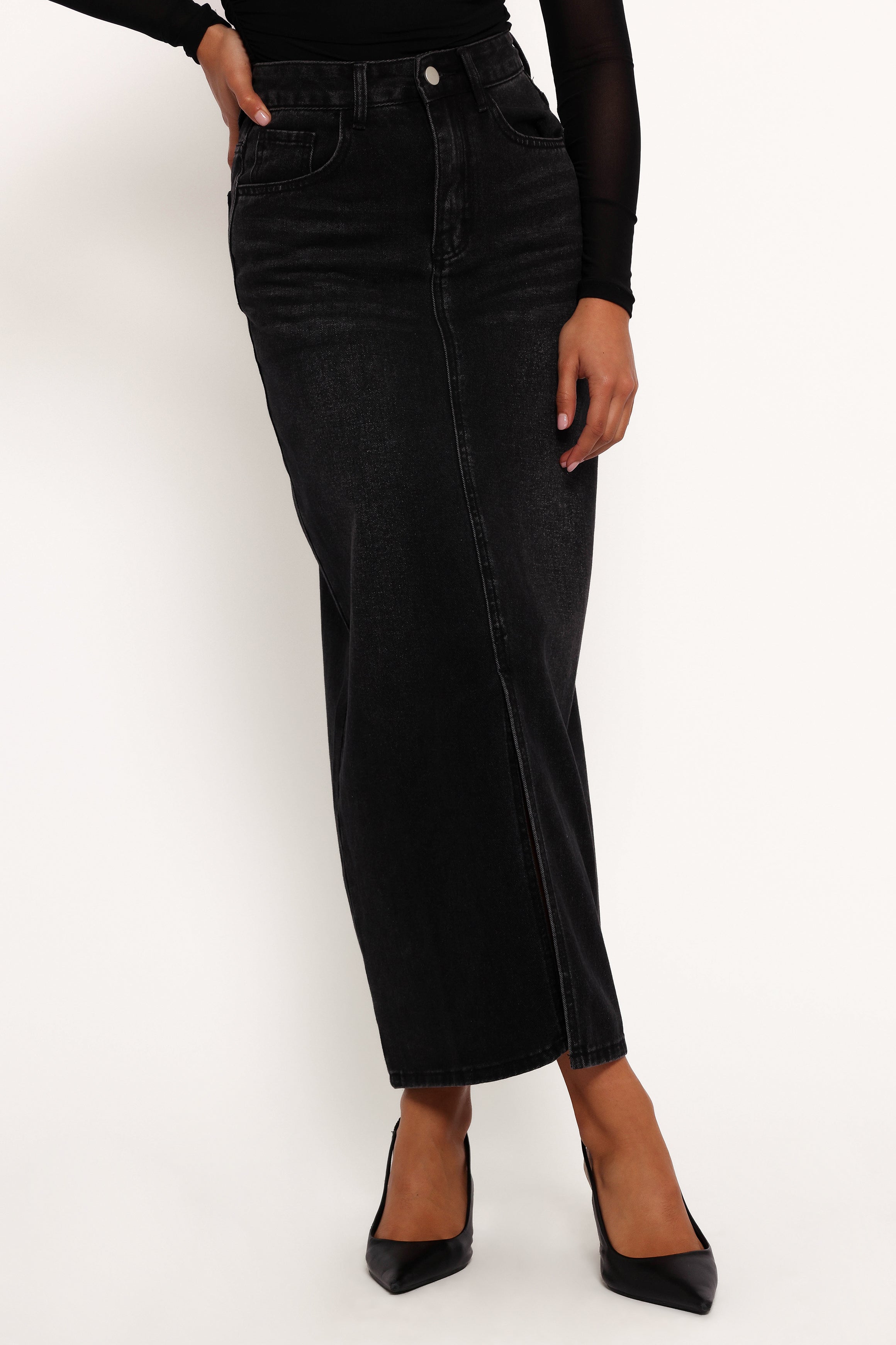 BOTTOMS Dana Denim Midi Skirt - Black Wash